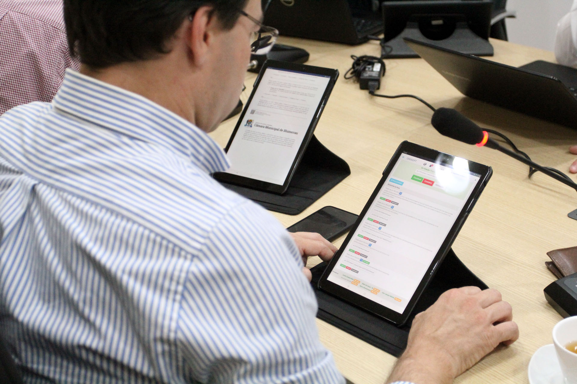 Proposta para isentar pagamento de inscrição em concursos públicos para quem presta serviço à Justiça Eleitoral passa pela CCJ