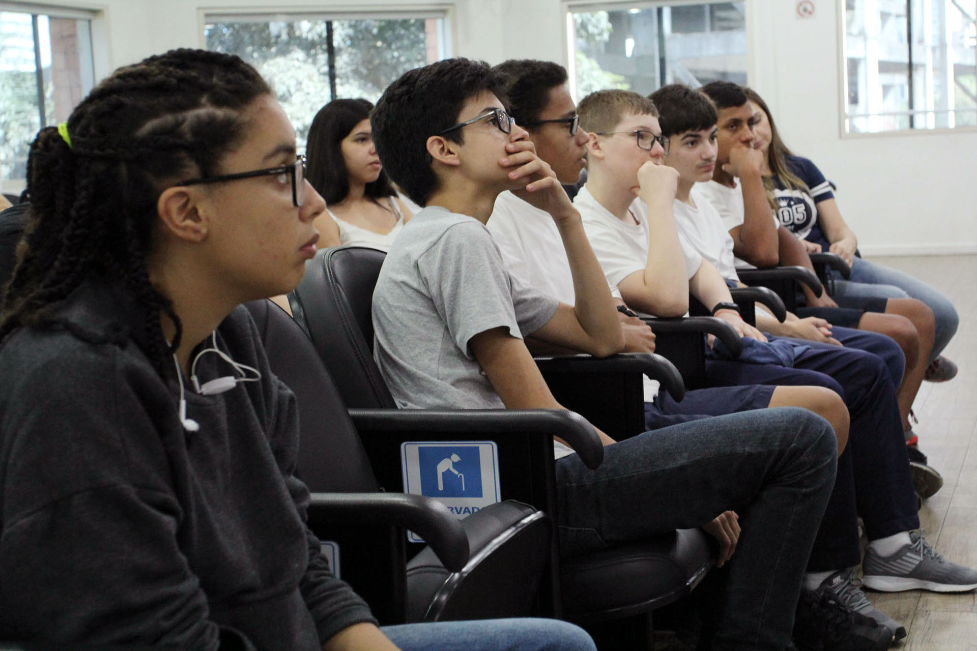 Escola Luiz Delfino visita a Câmara de Vereadores