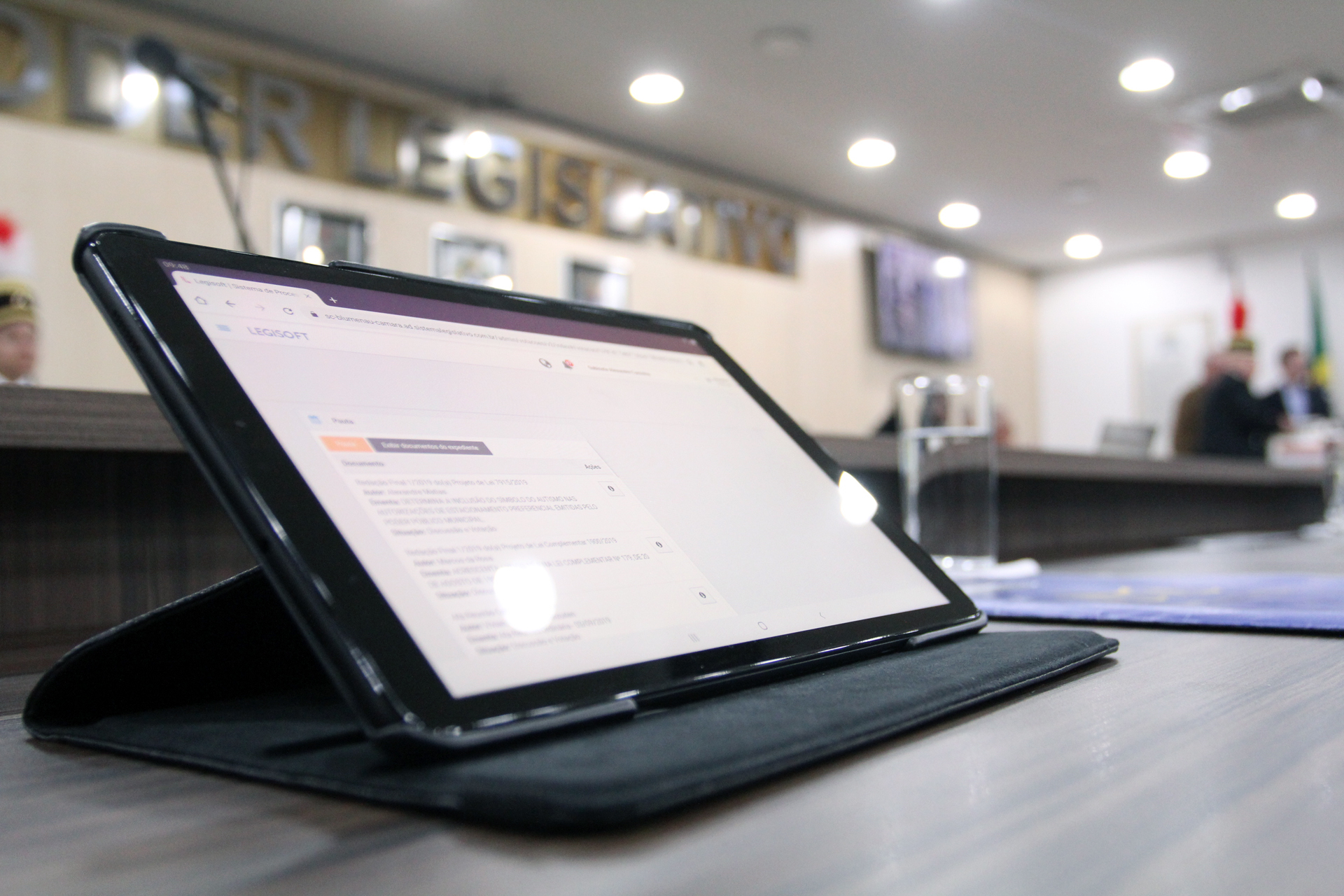 Vereadores aprovam projeto que determina prioridade de implantação de faixas de pedestres recuadas em Blumenau