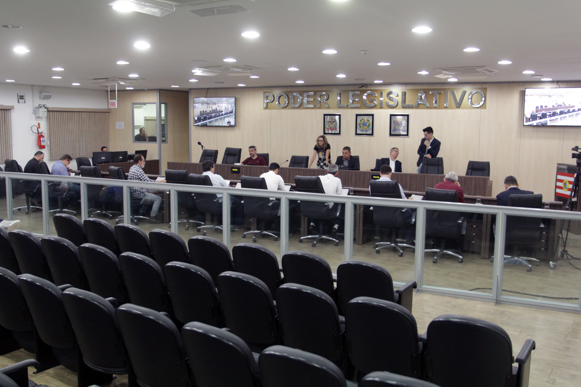 Vereadores aprovam três projetos em redação final e duas propostas em segunda votação