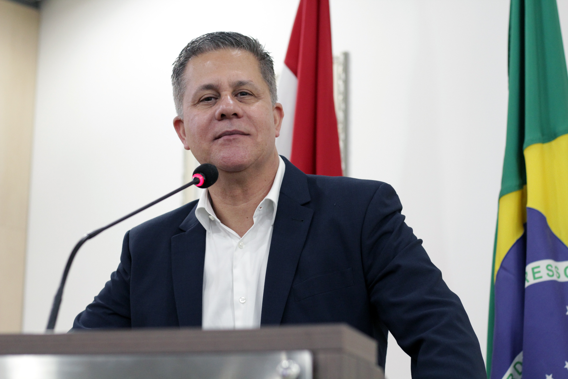 Vereador suplente Dr. Carmo assume vaga no Legislativo por 30 dias