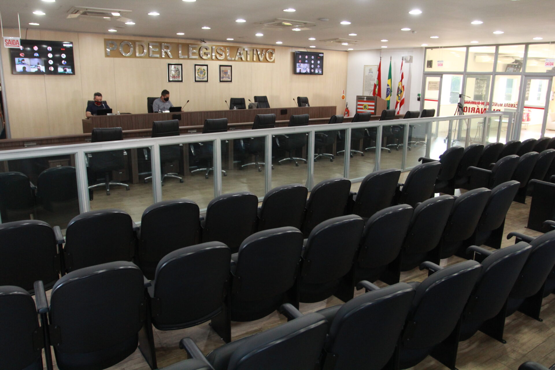 Comissão especial homologa projeto que estabelece prazo mínimo para votação de proposições em regime urgentíssimo