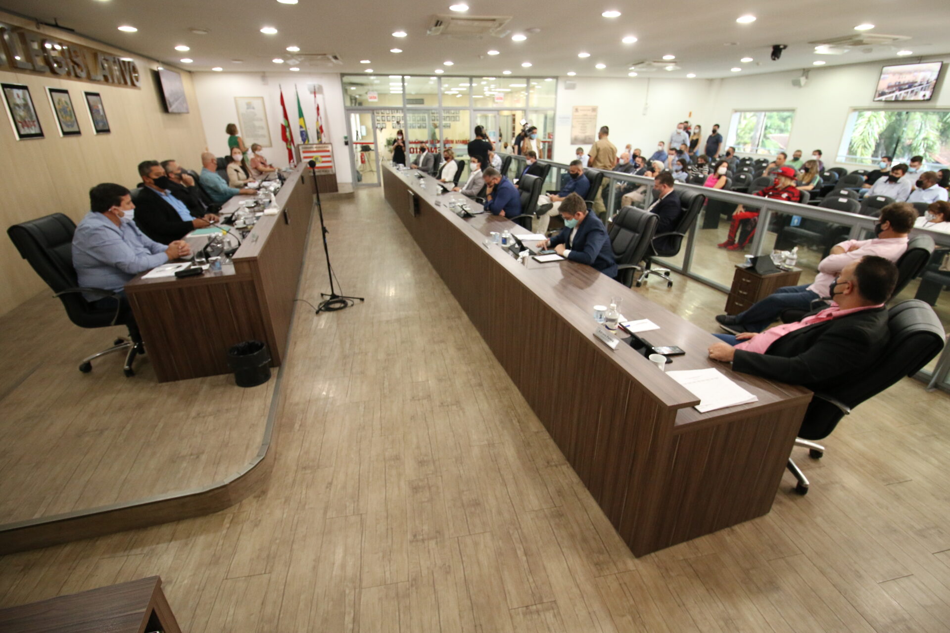 Câmara de Blumenau realiza presencialmente primeira sessão ordinária da legislatura