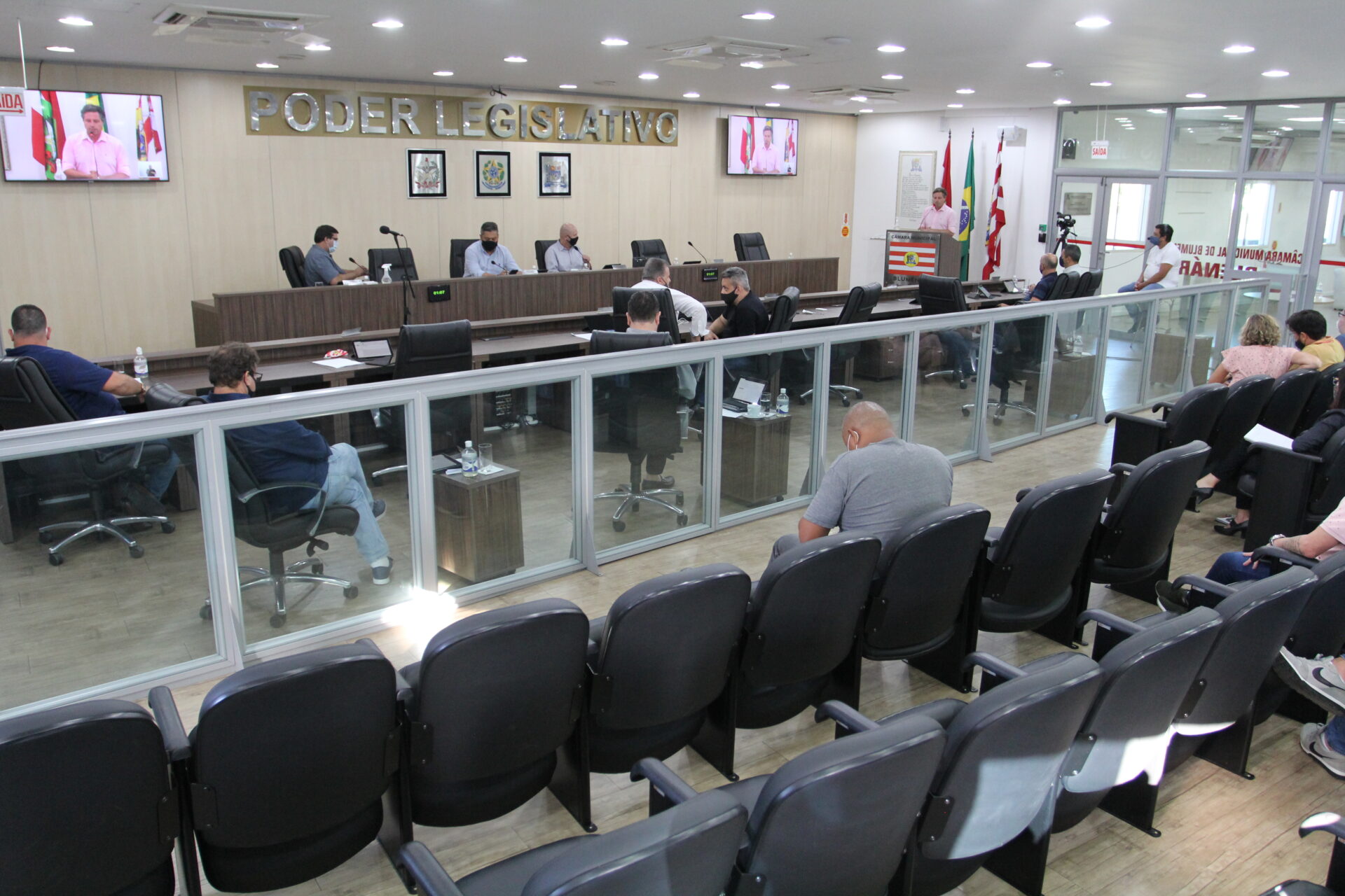 Câmara aprova em primeiro turno projeto que estabelece prazo mínimo para votação de proposições em regime urgentíssimo