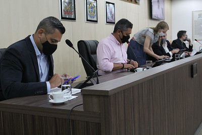 CCJ analisa 15 projetos de lei