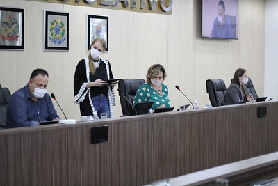 Duas propostas recebem pareceres favoráveis das comissões de Educação, Transportes e Agricultura