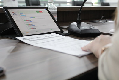 Câmara aprova projeto do Executivo que autoriza a circulação de ônibus e vans escolares nos corredores de ônibus