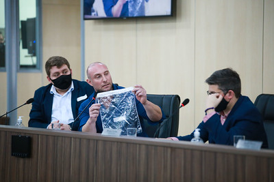 Em Frente Parlamentar da Câmara, empresários da indústria plástica expõem dificuldades por falta de mão de obra especializada