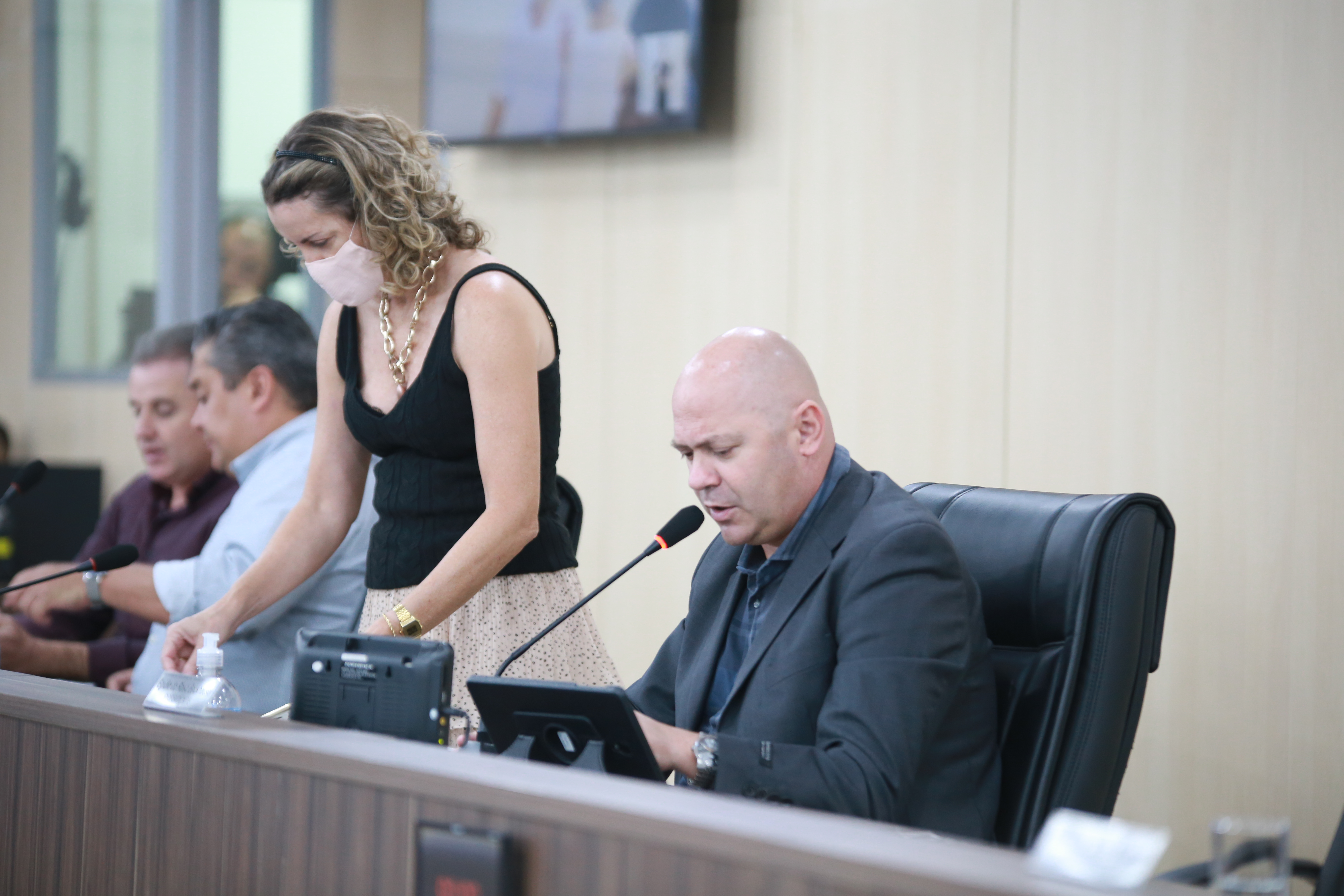 Câmara aprova dez projetos de lei na sessão desta terça-feira