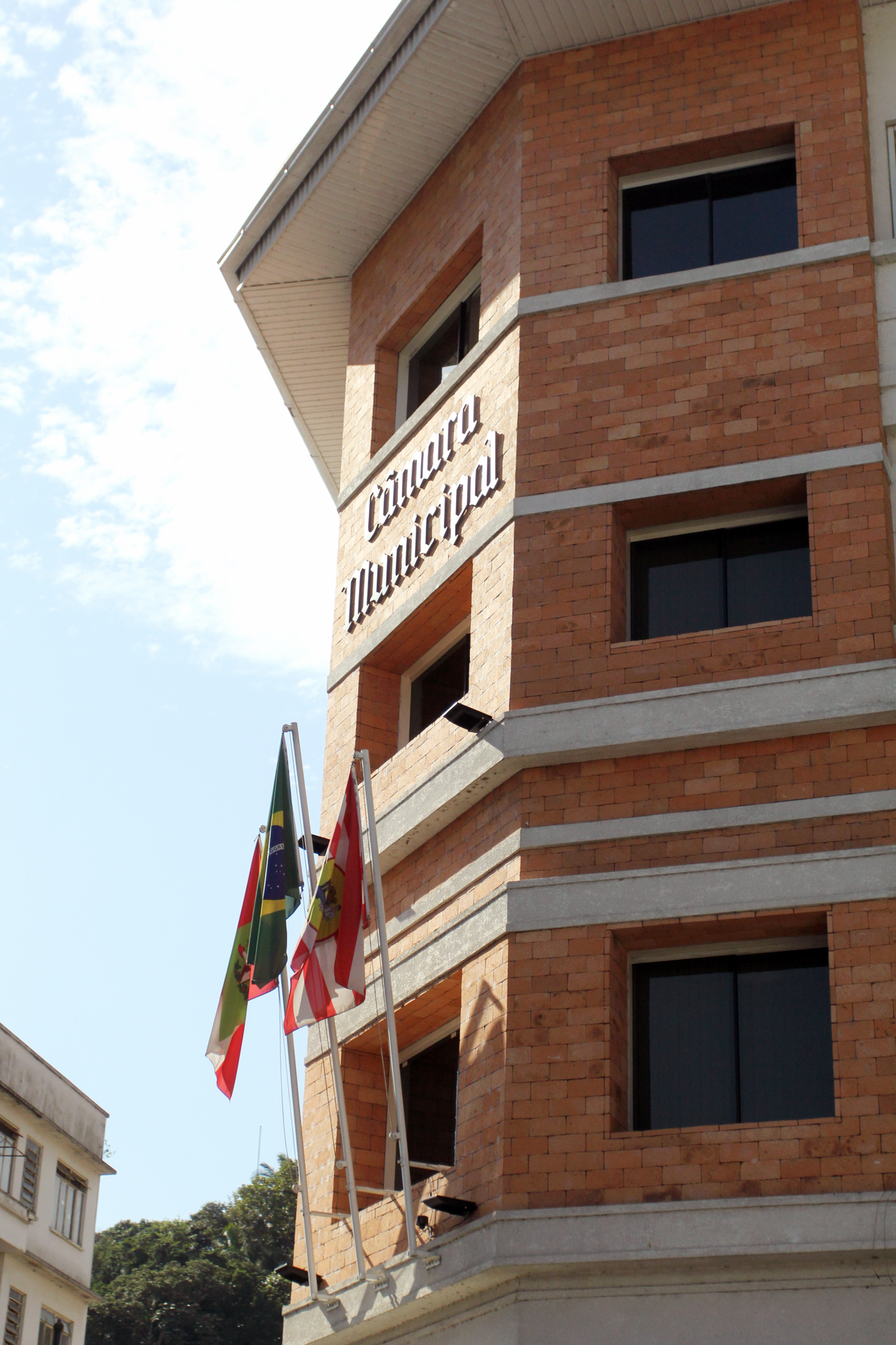 Legislativo de Blumenau retoma atendimento à comunidade