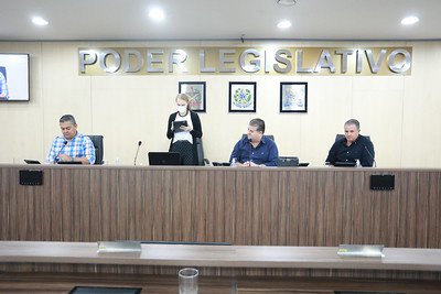 CCJ analisa dez projetos de lei na sessão desta terça-feira
