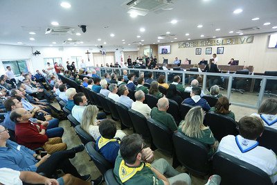 Câmara aprova três projetos em redação final e acata veto do Executivo na sessão desta terça-feira