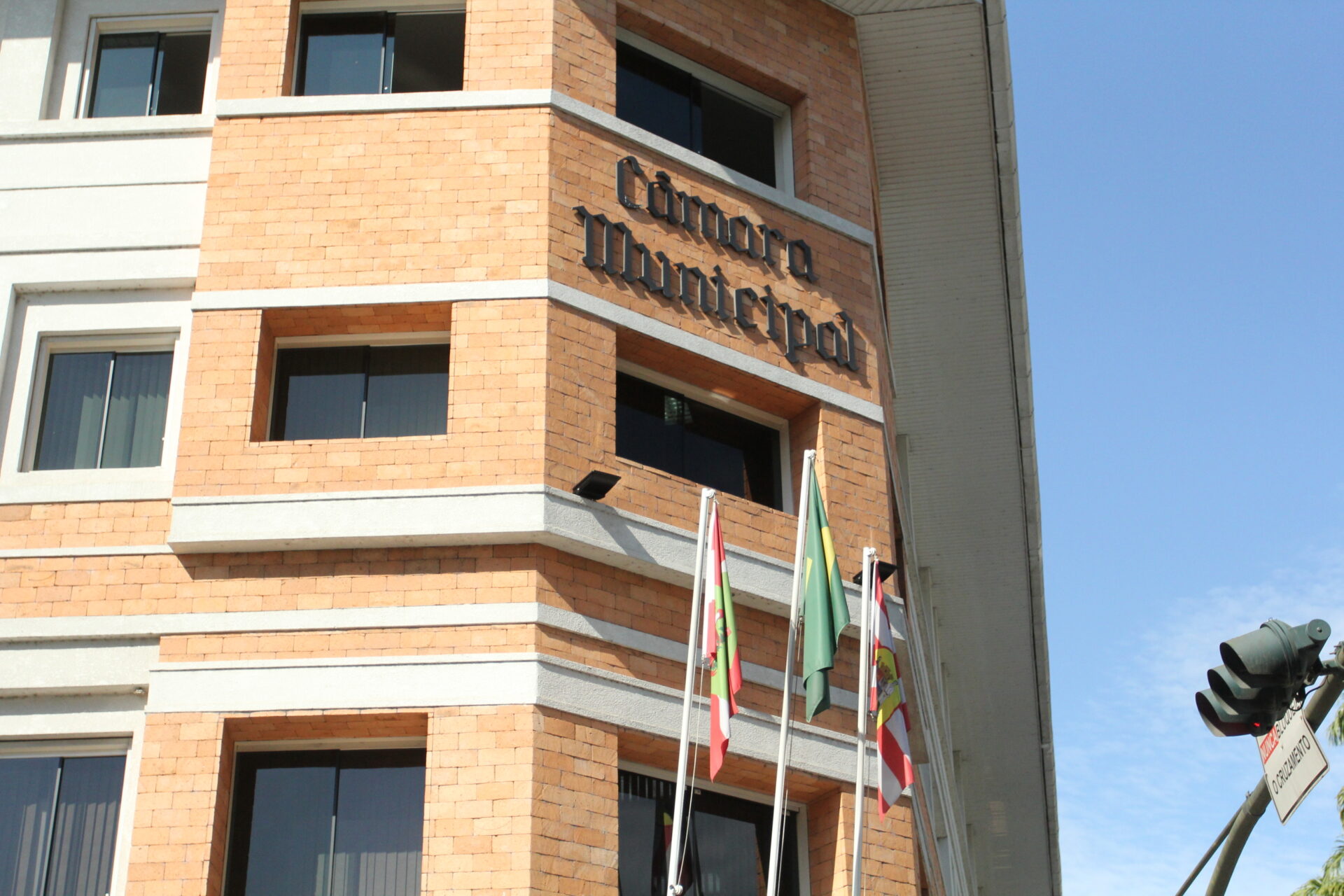 Legislativo de Blumenau divulga agenda para o mês de maio