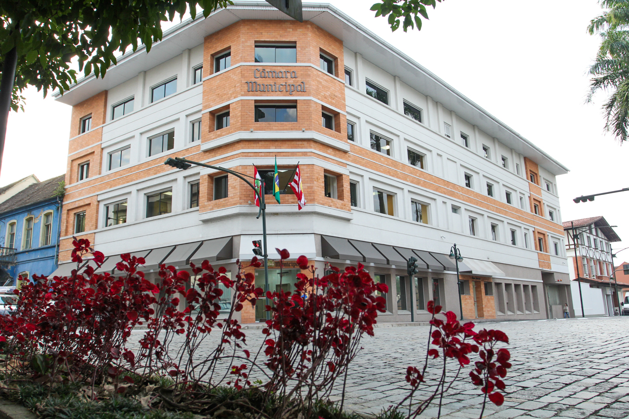 Câmara de Blumenau divulga agenda para o mês de setembro