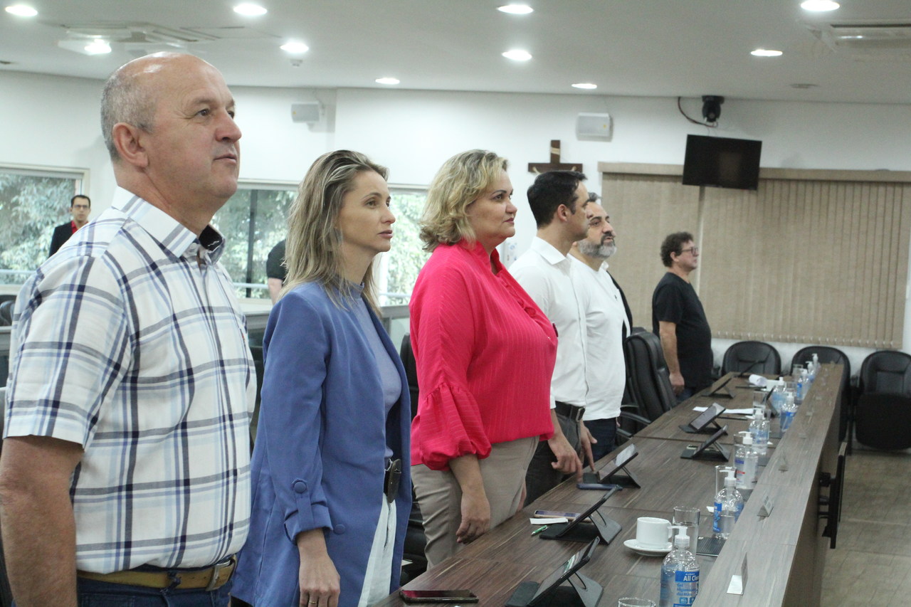Câmara aprova cinco projetos na sessão desta quinta-feira