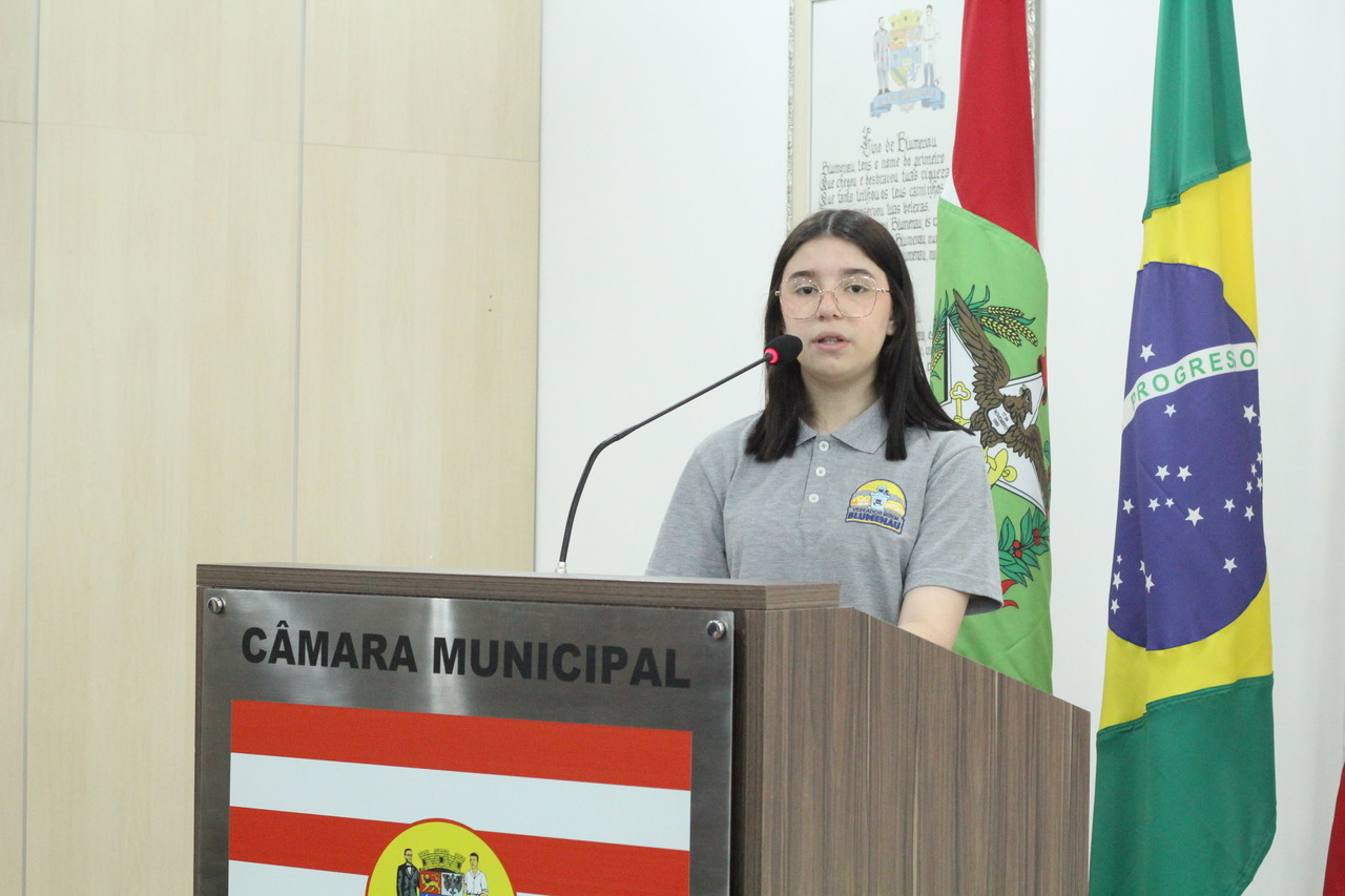 Vereadora Mirim convida para Seminário “Como lidar com a ansiedade e a depressão na escola” no Momento da Presidência