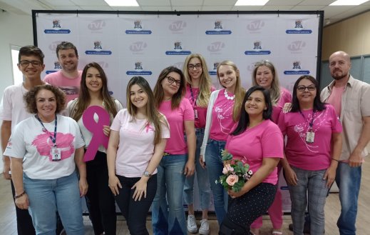 Câmara realiza ações em apoio ao Outubro Rosa e à prevenção ao câncer de mama