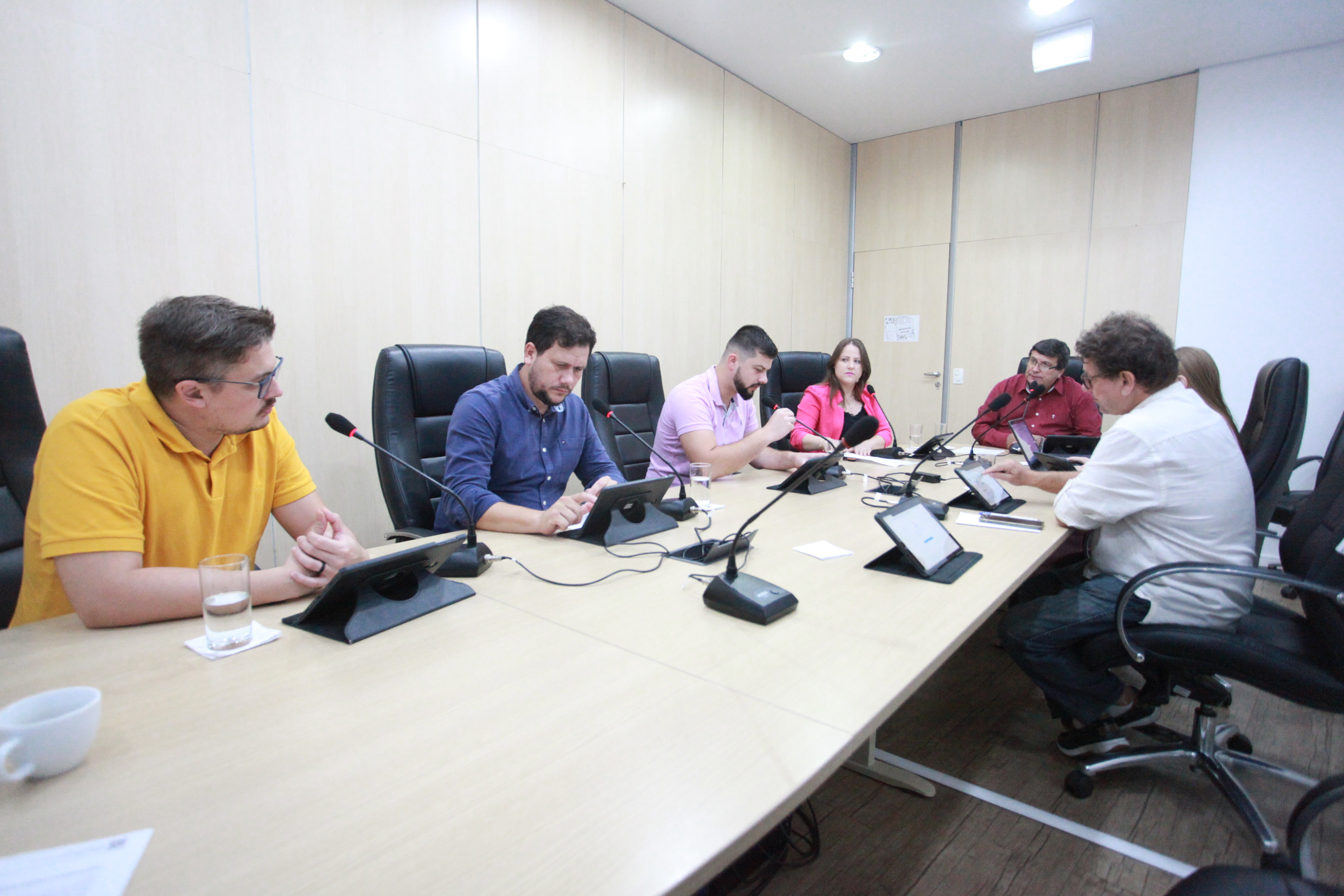 Projeto que aumenta número de sessões itinerantes passa pela Comissão de Análise às Emendas ao Regimento Interno