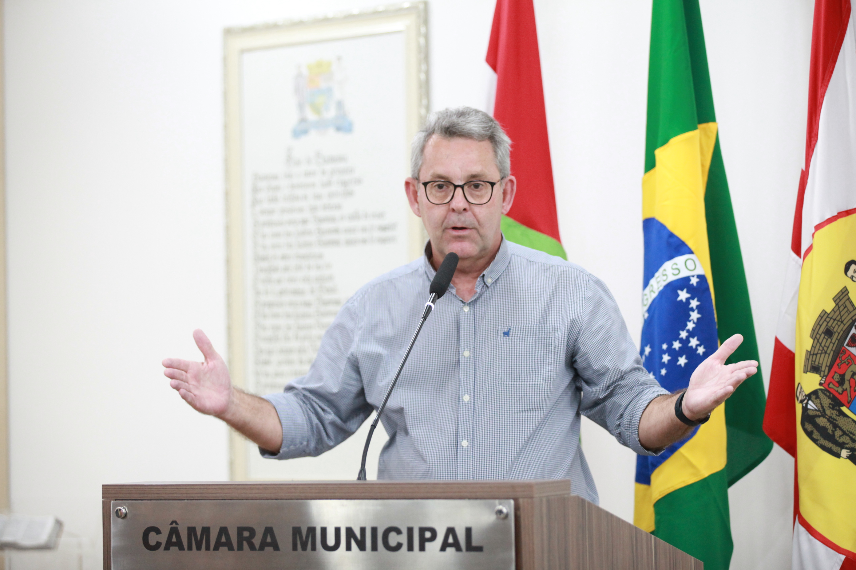 Secretário de Turismo de Blumenau fala sobre evento de Páscoa na tribuna 