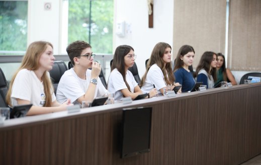 Câmara Mirim de Blumenau realiza primeira reunião ordinária da legislatura