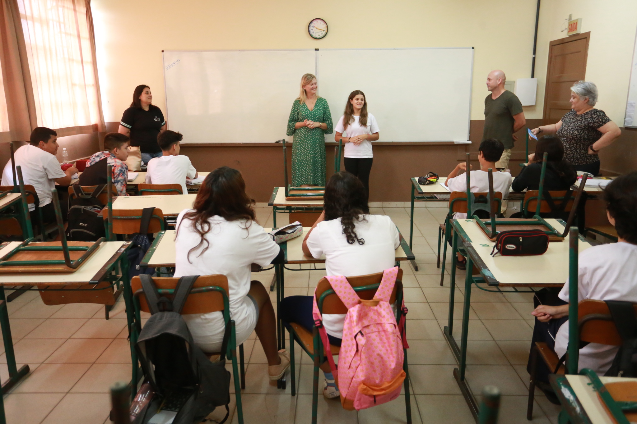 Câmara Mirim faz visitas às escolas promovendo integração com equipe gestora e vereadores mirins 