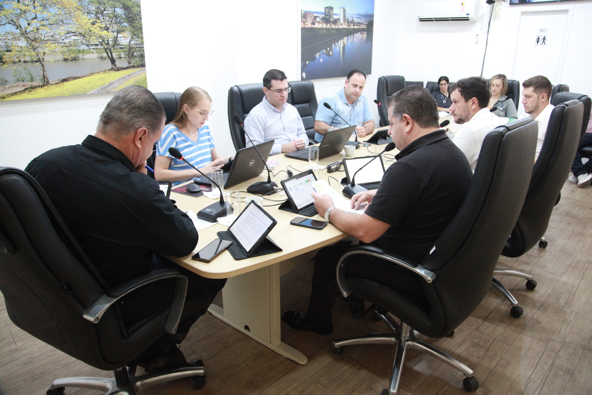 Seis projetos de lei passam pela CCJ e Comissão de Finanças 