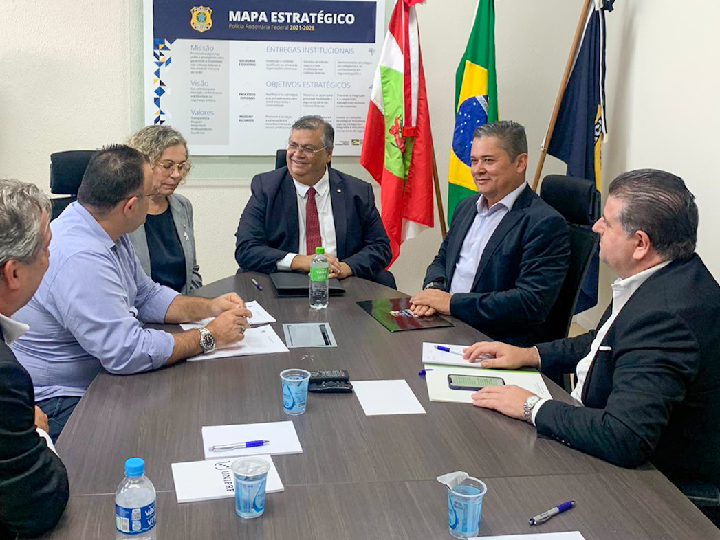 Vereadores entregam proposta de endurecimento da Lei Penal ao Ministro da Justiça