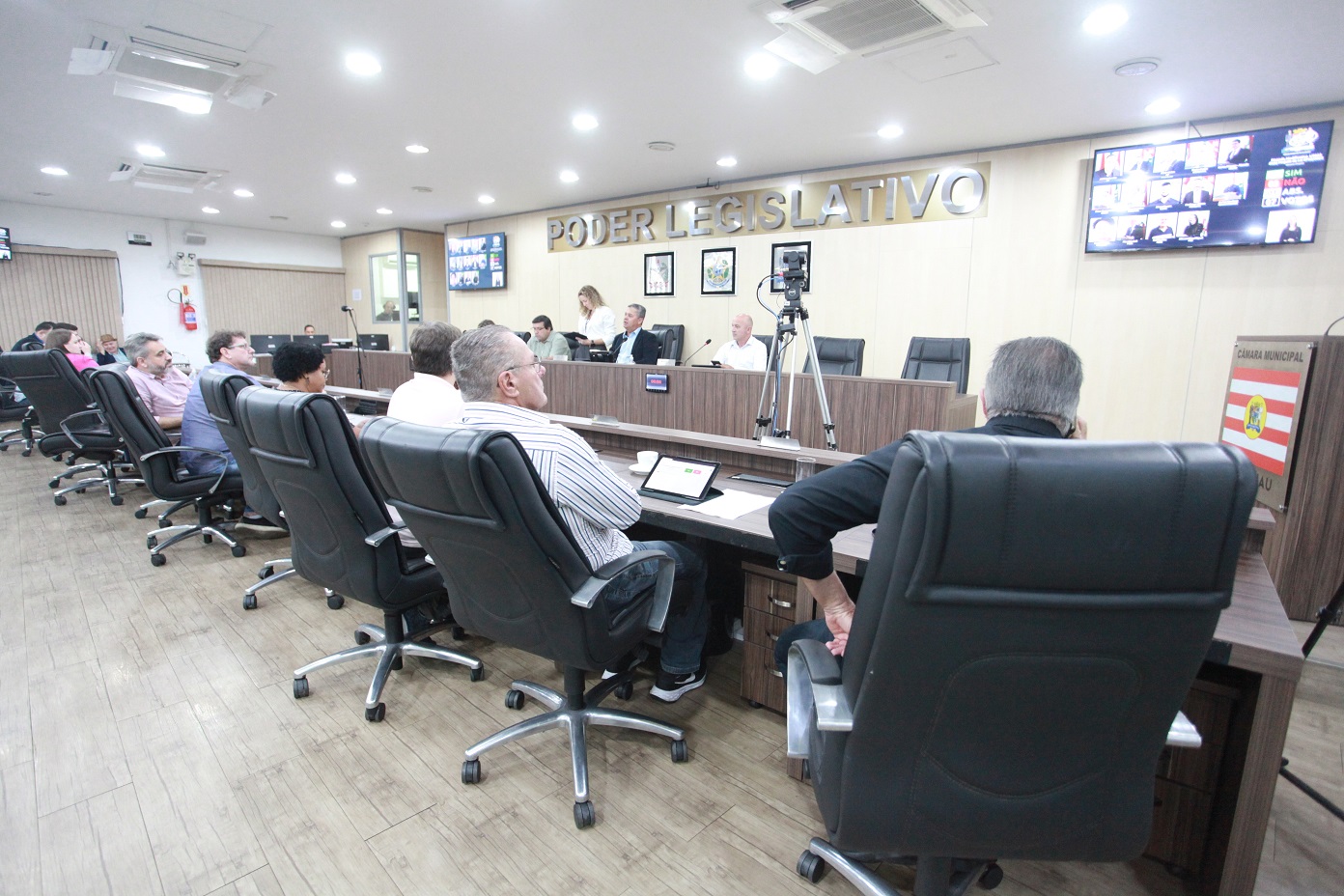 Resumo dos pronunciamentos dos vereadores 25/05