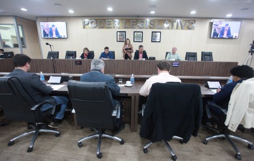 Câmara de Vereadores aprova reajuste aos servidores públicos municipais na sessão desta terça-feira 