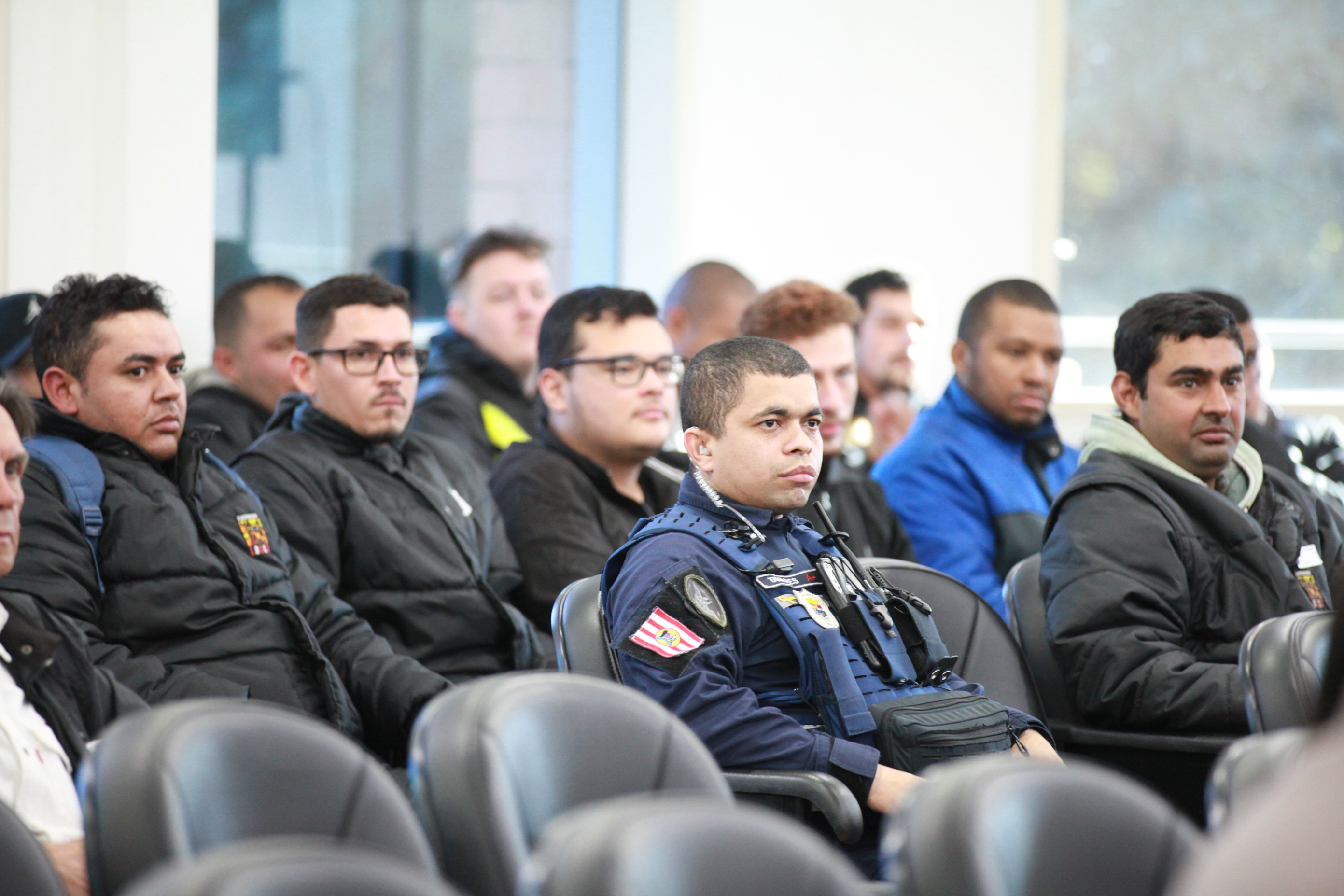 Câmara de Vereadores aprova projeto que concede 15 minutos de estacionamento gratuito a motociclistas em período de trabalho