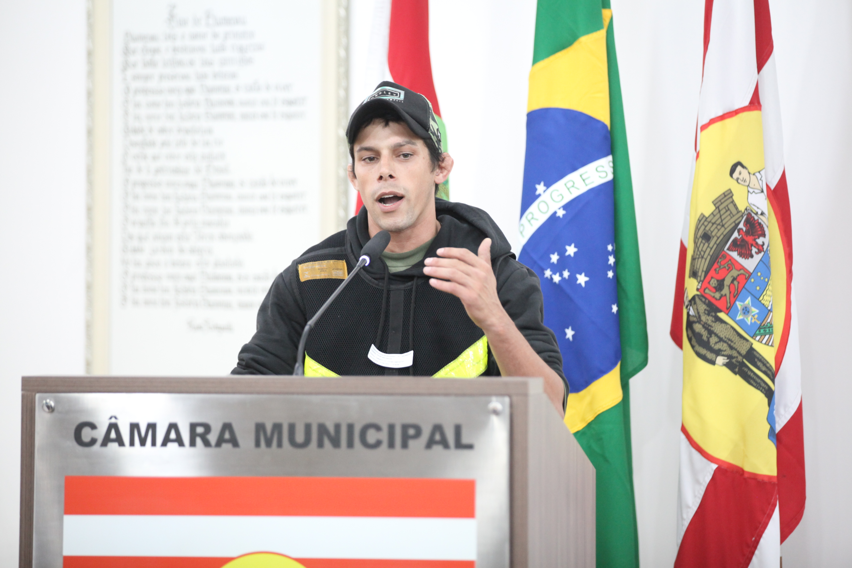 Presidente da União Maior Motoboys agradece apoio Legislativo e apresenta trabalho da instituição na Tribuna Livre