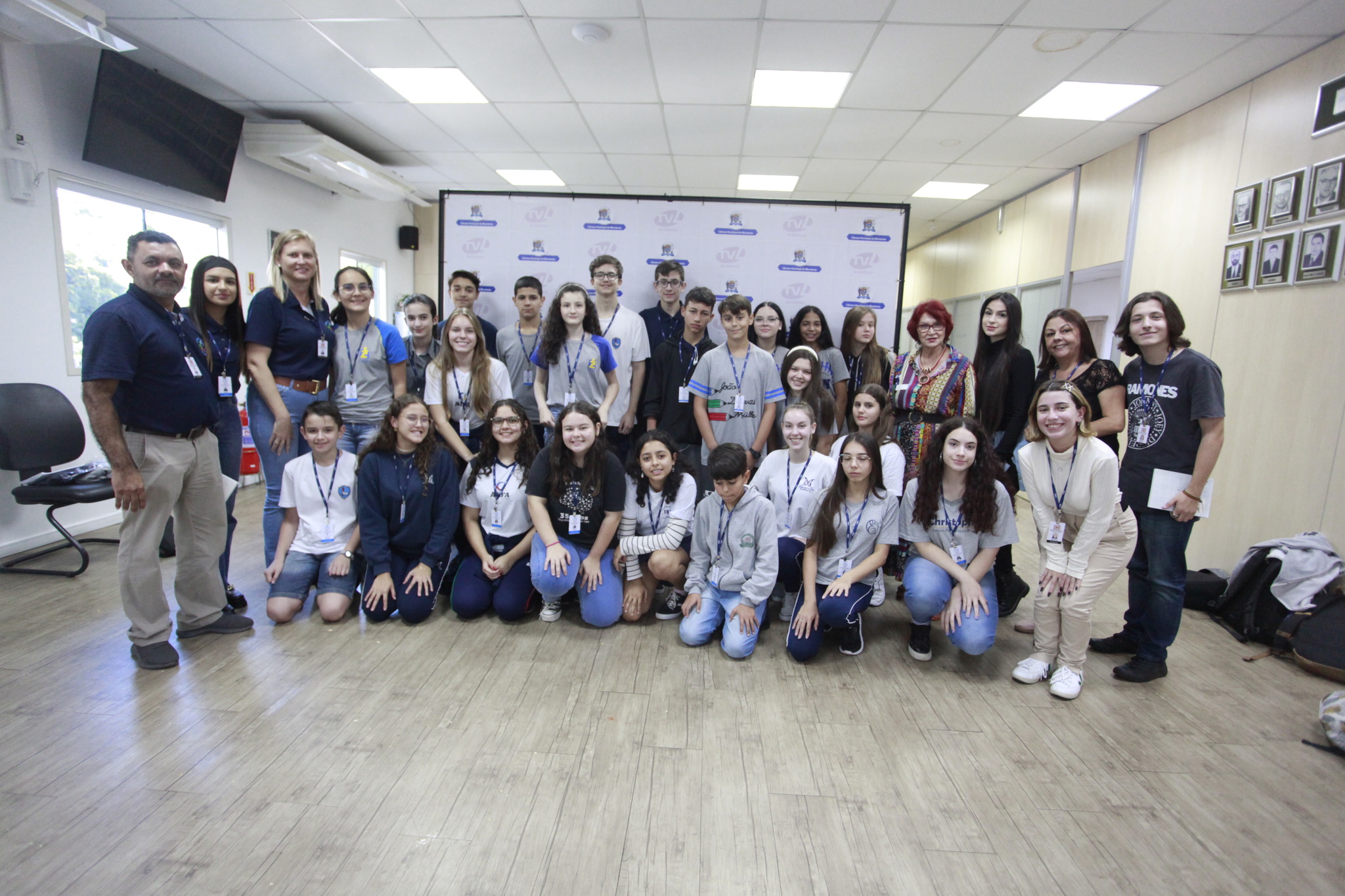 Vereadores mirins participam de palestra sobre história dos Administradores de Blumenau 