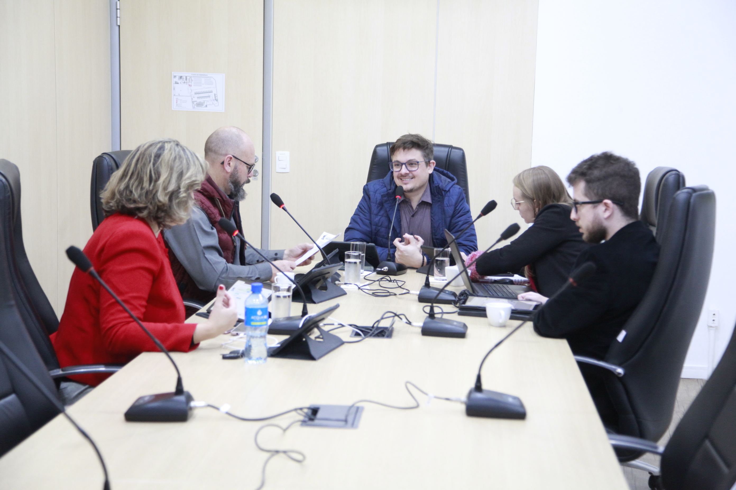 Dois projetos de lei passam pelas Comissões de Educação, de Transportes e de Turismo 