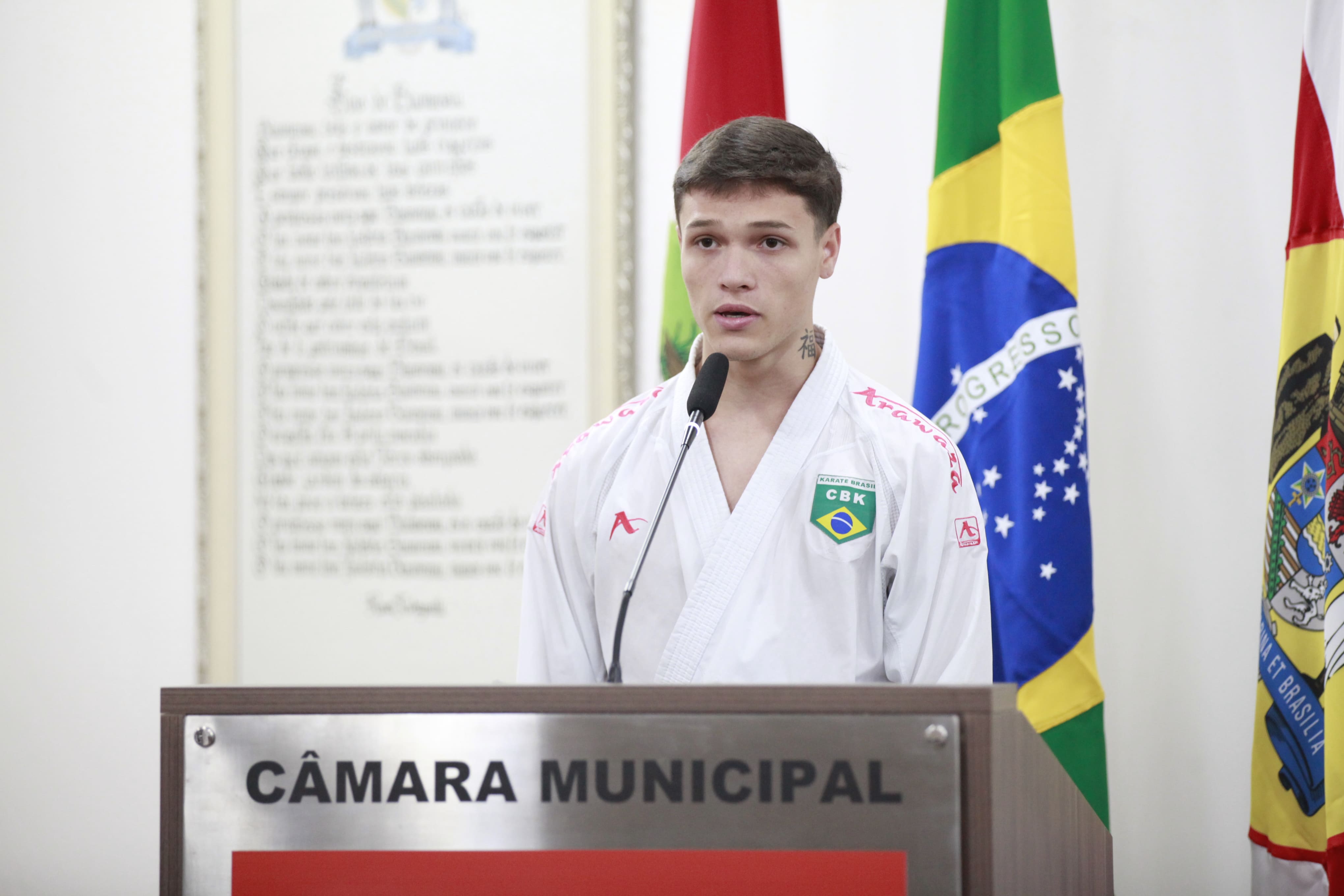Atleta de Blumenau vai integrar a Seleção Brasileira no Campeonato Panamericano de Caratê no Chile