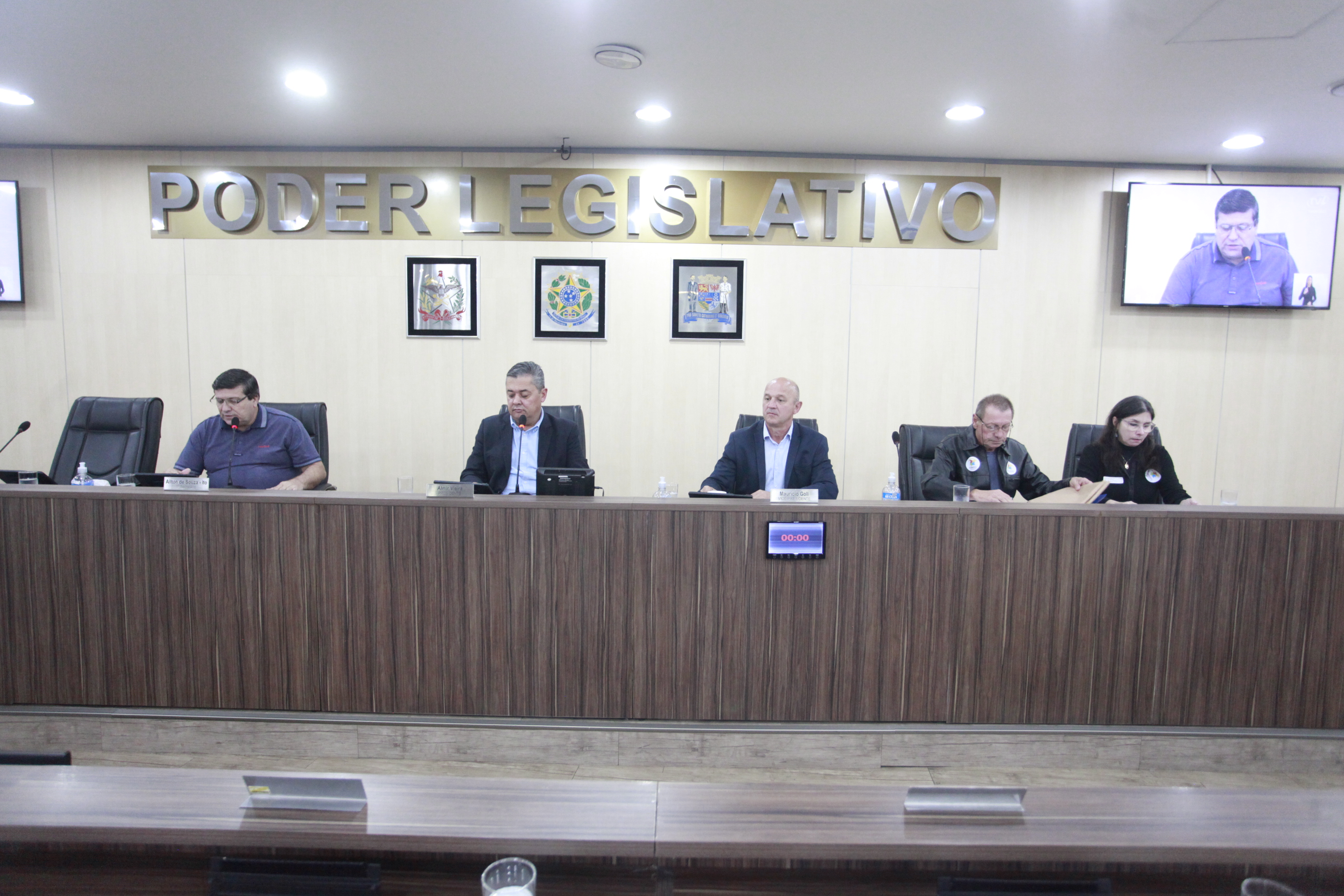 Resumo dos pronunciamentos dos vereadores 10/08