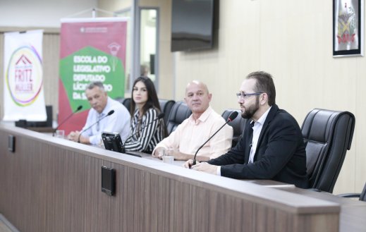 Seminário Legislativo em Ação promove palestras sobre temas relevantes oportunizando novos conhecimentos