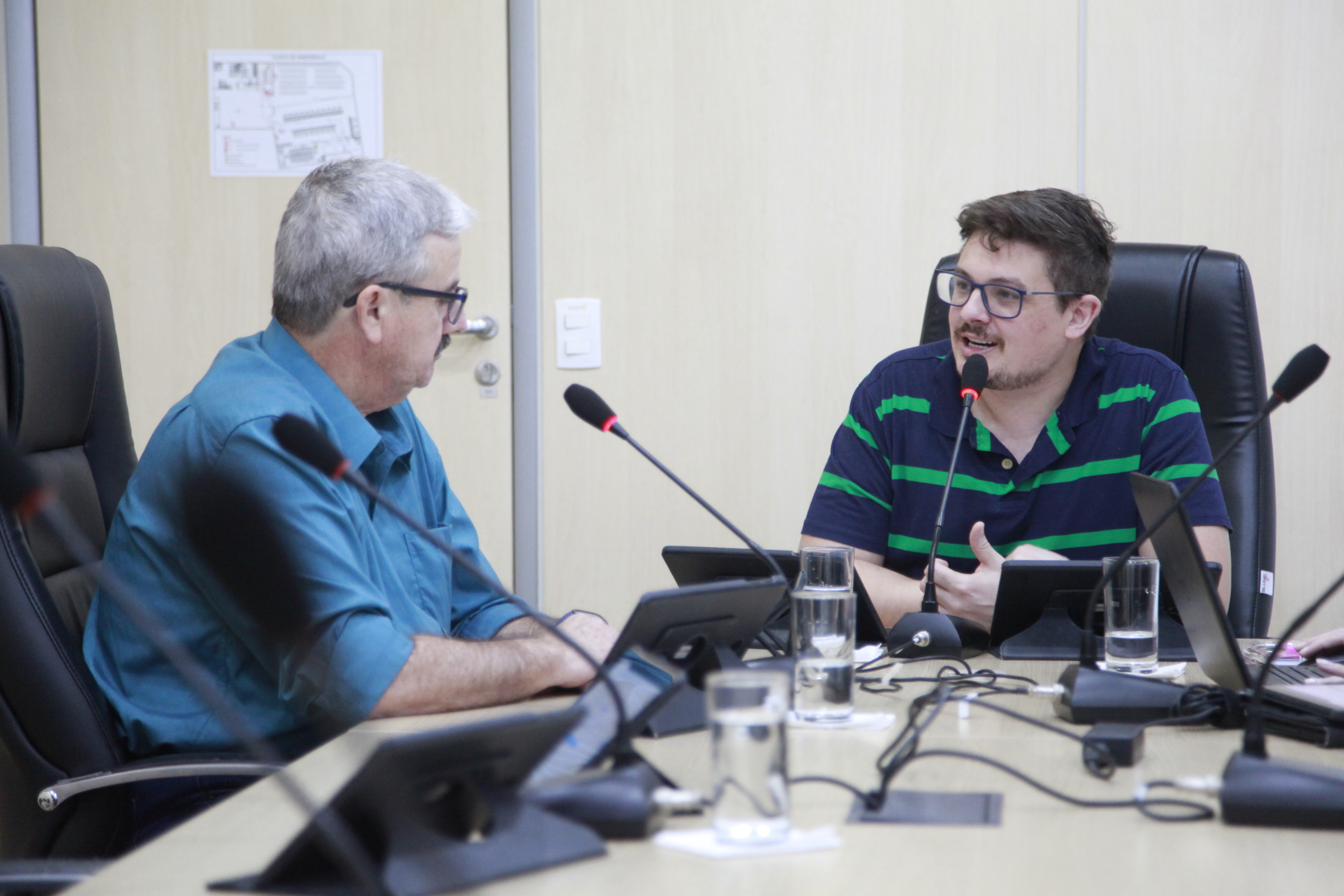 Comissão de Educação dá pareceres favoráveis a três projetos de lei em reunião extraordinária na manhã desta quinta-feira (28)