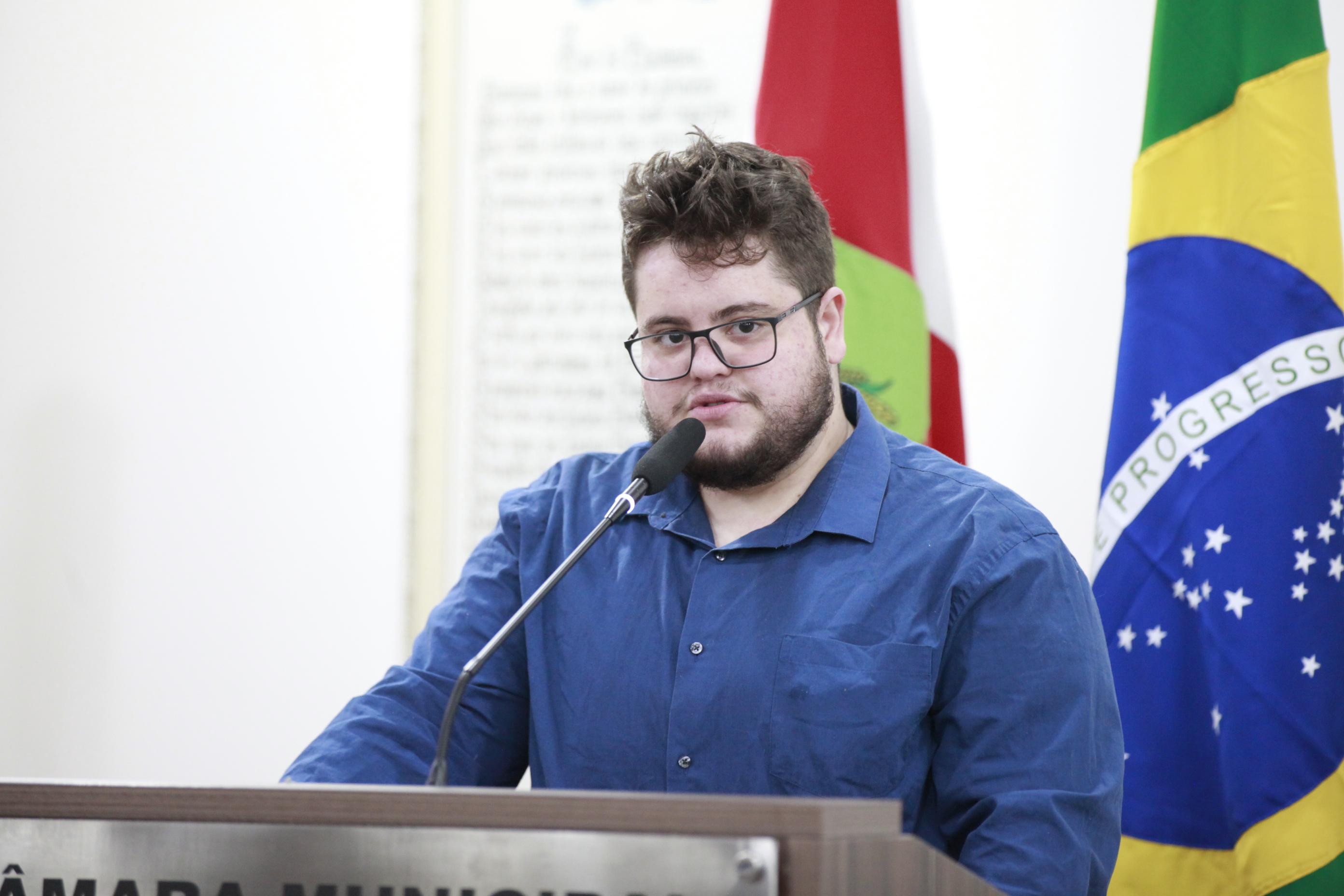 Professor do CEMAPTECA II apresenta projeto Ecopapelaria que resgata e valoriza aspectos culturais da Vila Itoupava