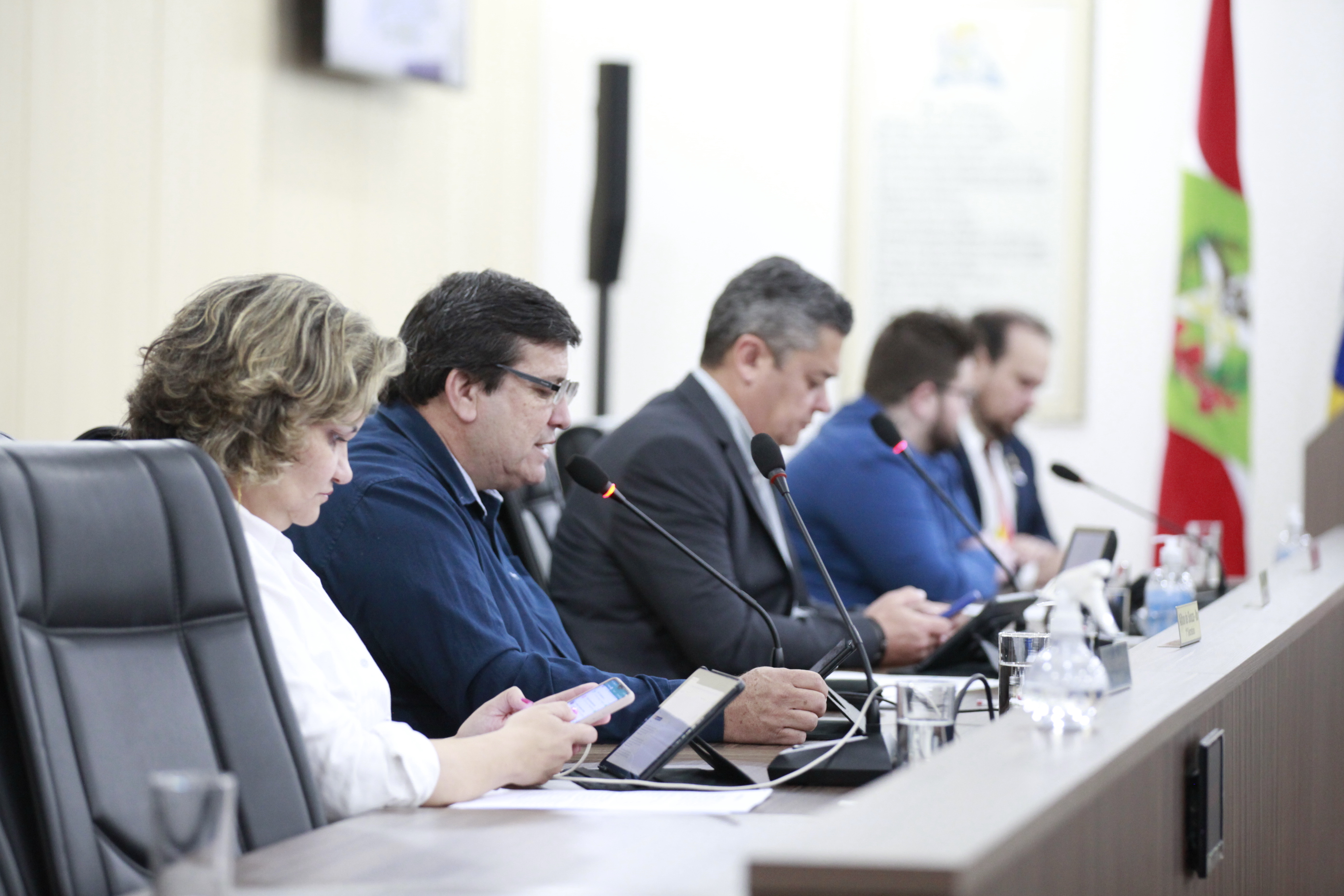 Em sessões ordinária e extraordinária, vereadores aprovam oito redações finais e dois Projetos de Lei