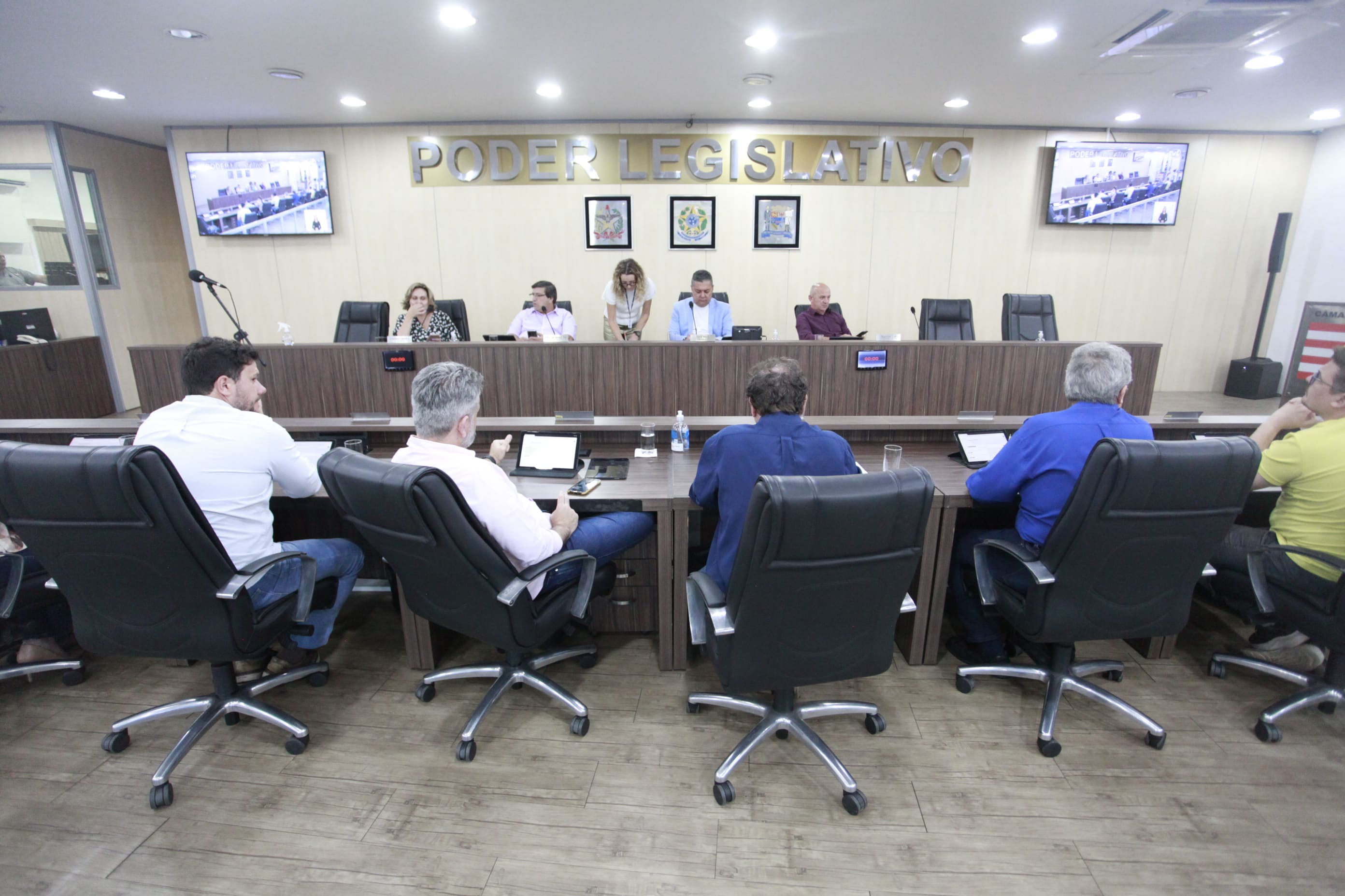 Vereadores aprovam projeto que institui programa empresa amiga dos animais no município de Blumenau