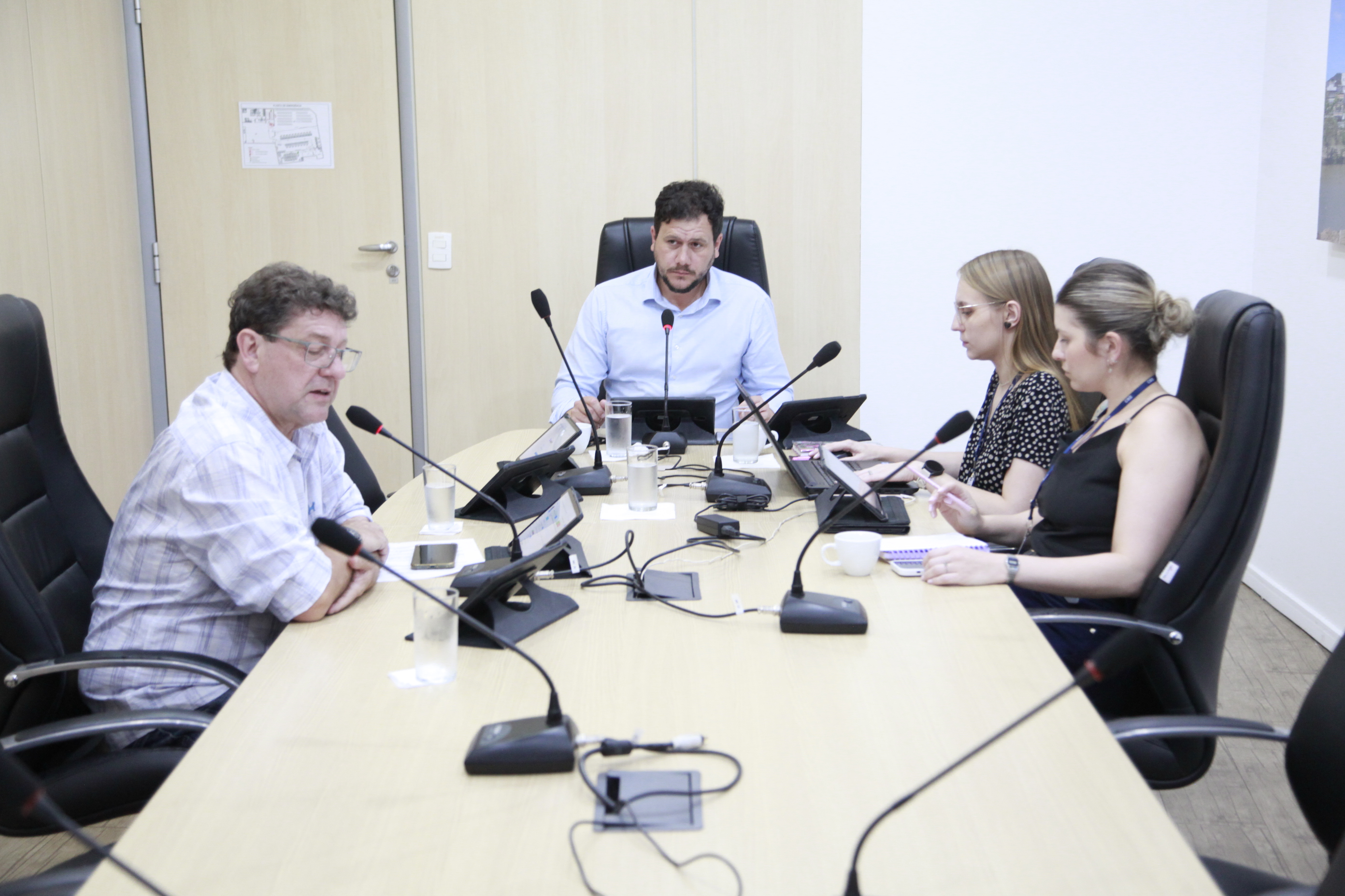 Comissões de Educação, Transportes e Turismo emitem pareceres favoráveis a quatro projetos de lei