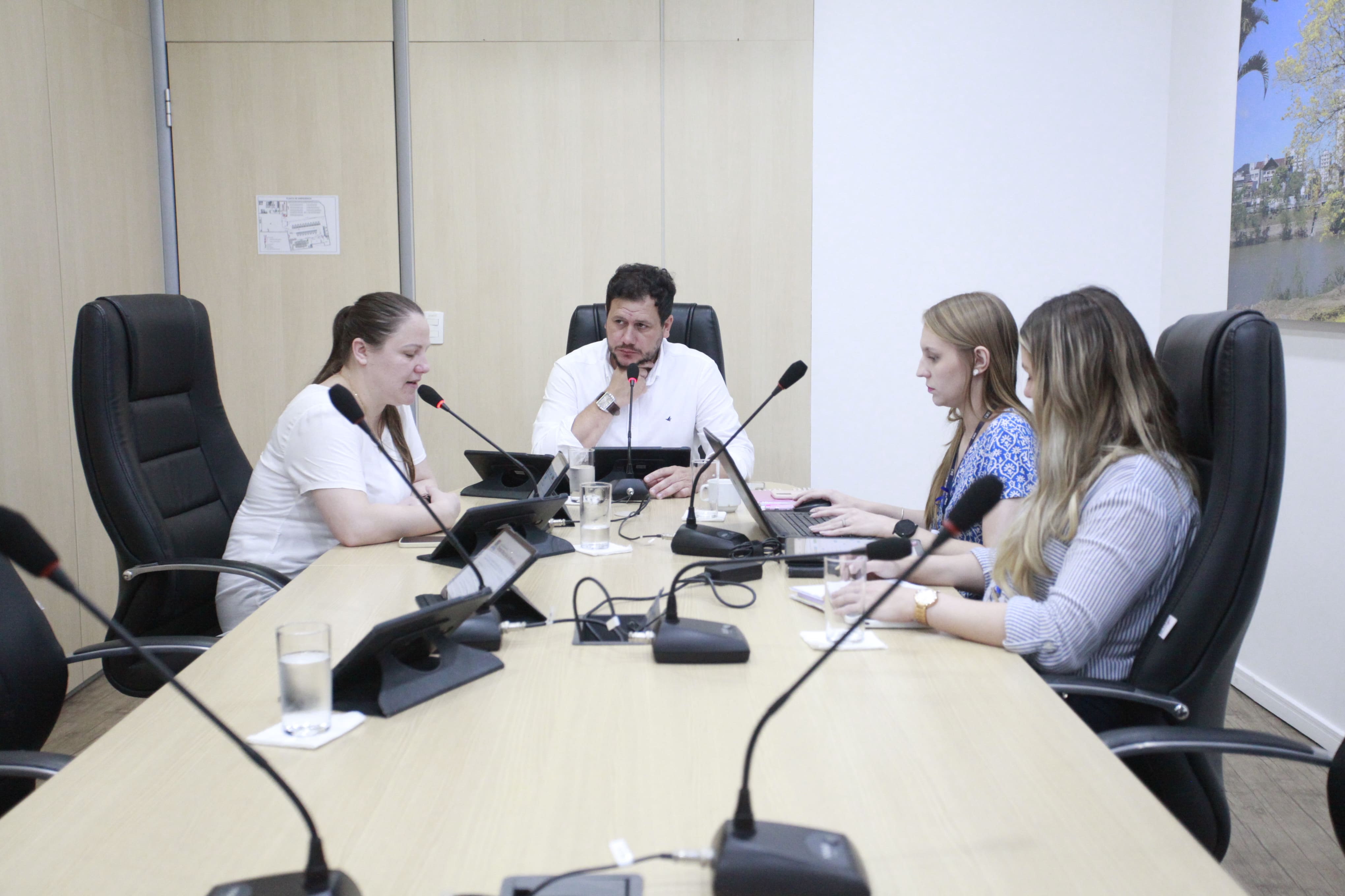 Comissões de Educação, Transportes e Turismo emitem pareceres favoráveis a Projetos de Lei e Decreto Legislativo