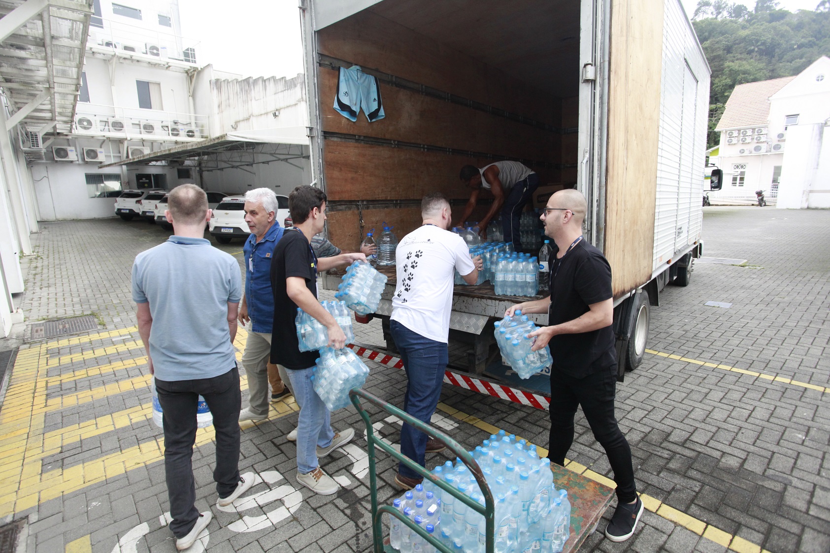 Donativos arrecadados na Câmara de Blumenau seguem para o Rio Grande do Sul