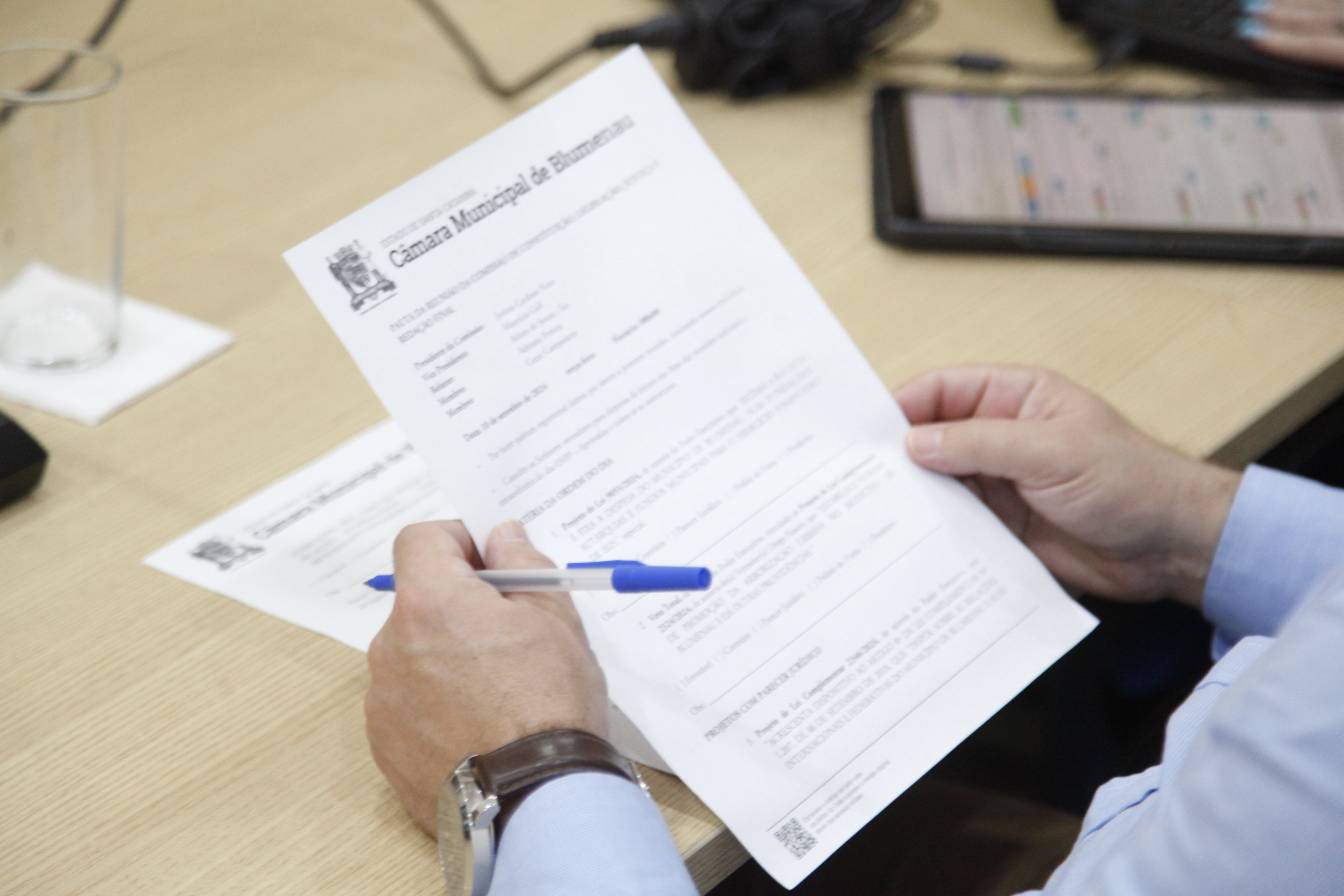 CCJ dá parecer favorável a três projetos e a um veto na reunião desta terça-feira 