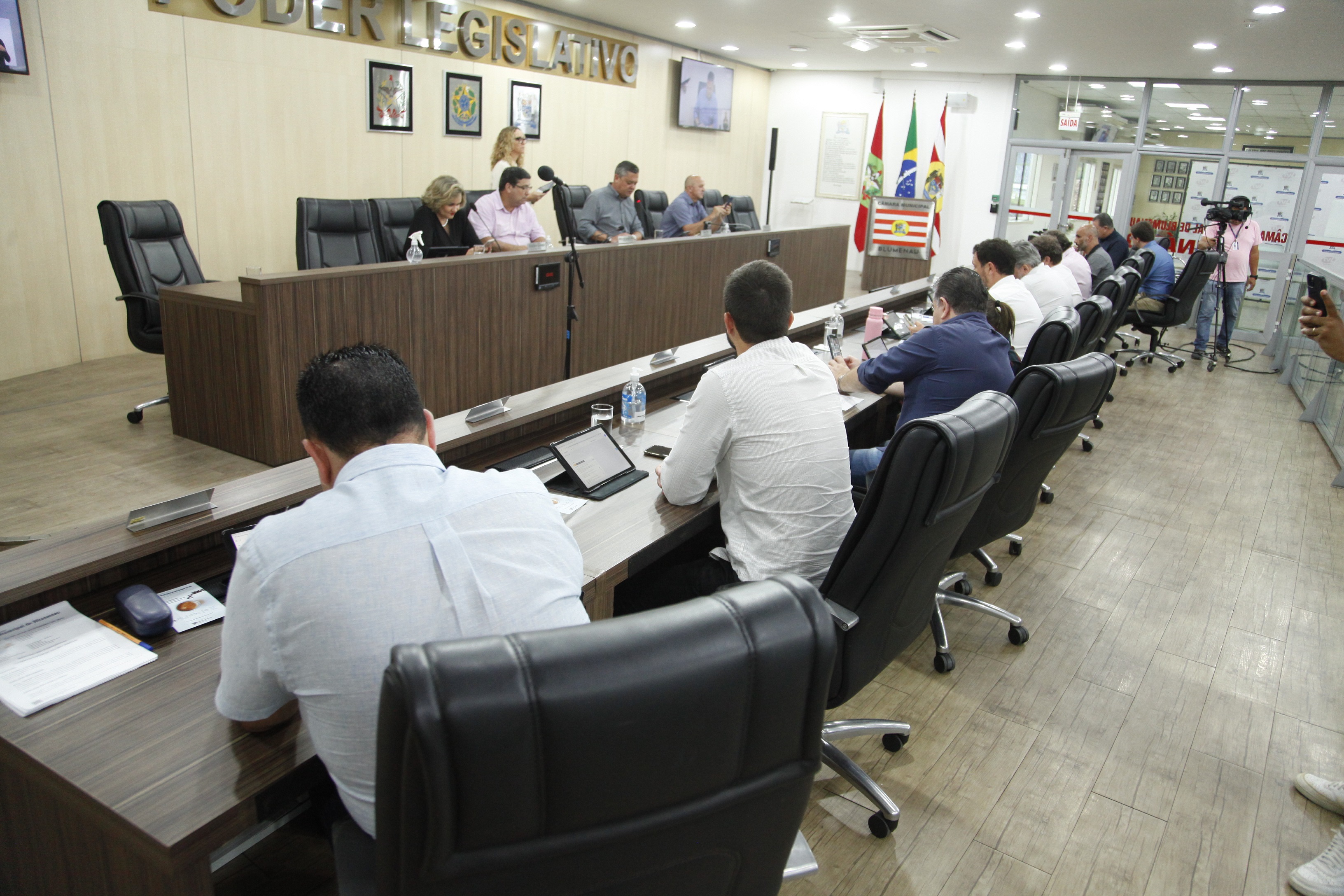 Vereadores aprovam cinco projetos de lei na sessão desta terça-feira Vereadores aprovam cinco projetos de lei na sessão desta terça-feira