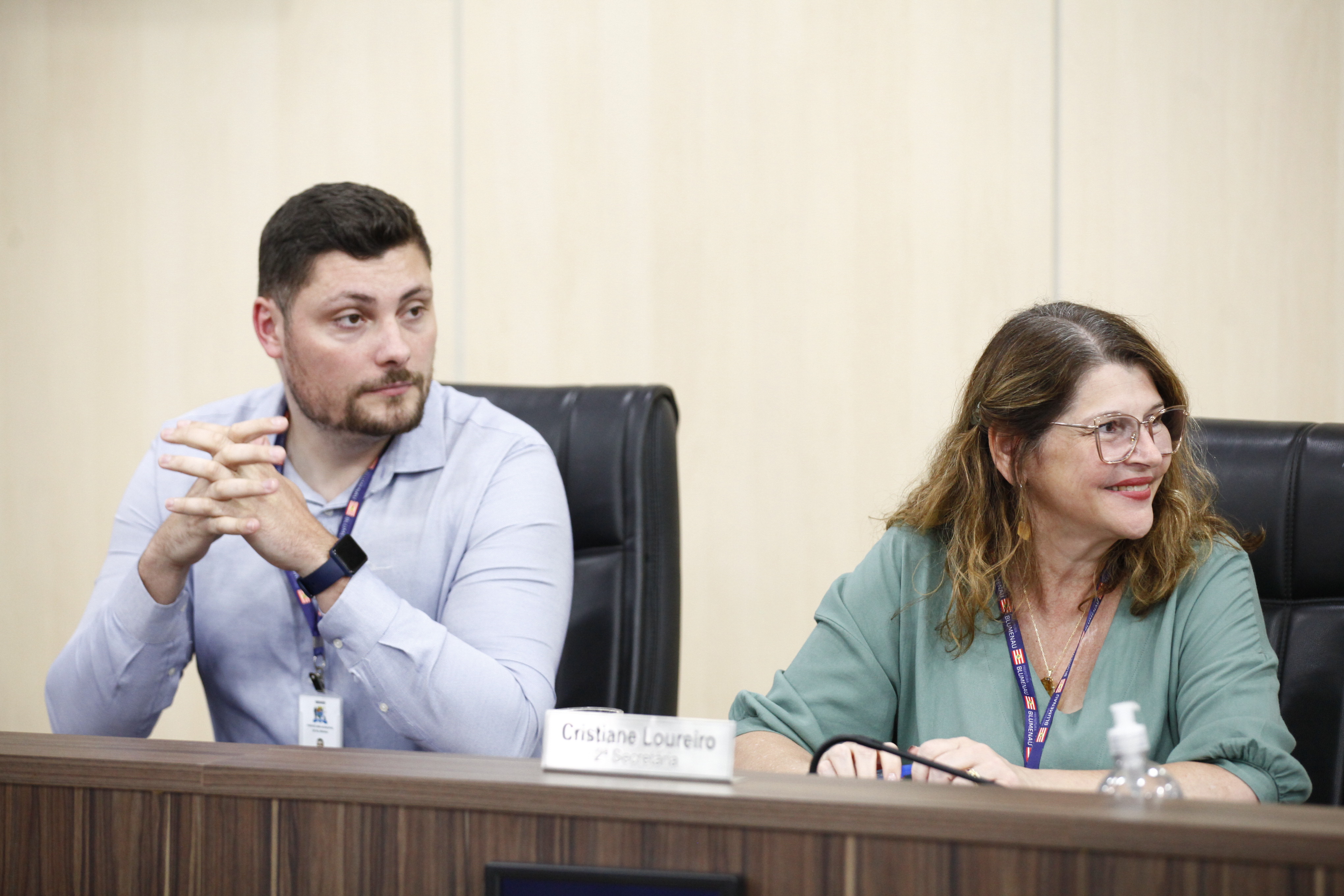 Secretária e diretor da Semudes prestam esclarecimentos na Câmara sobre andamento de processos de regularização fundiária