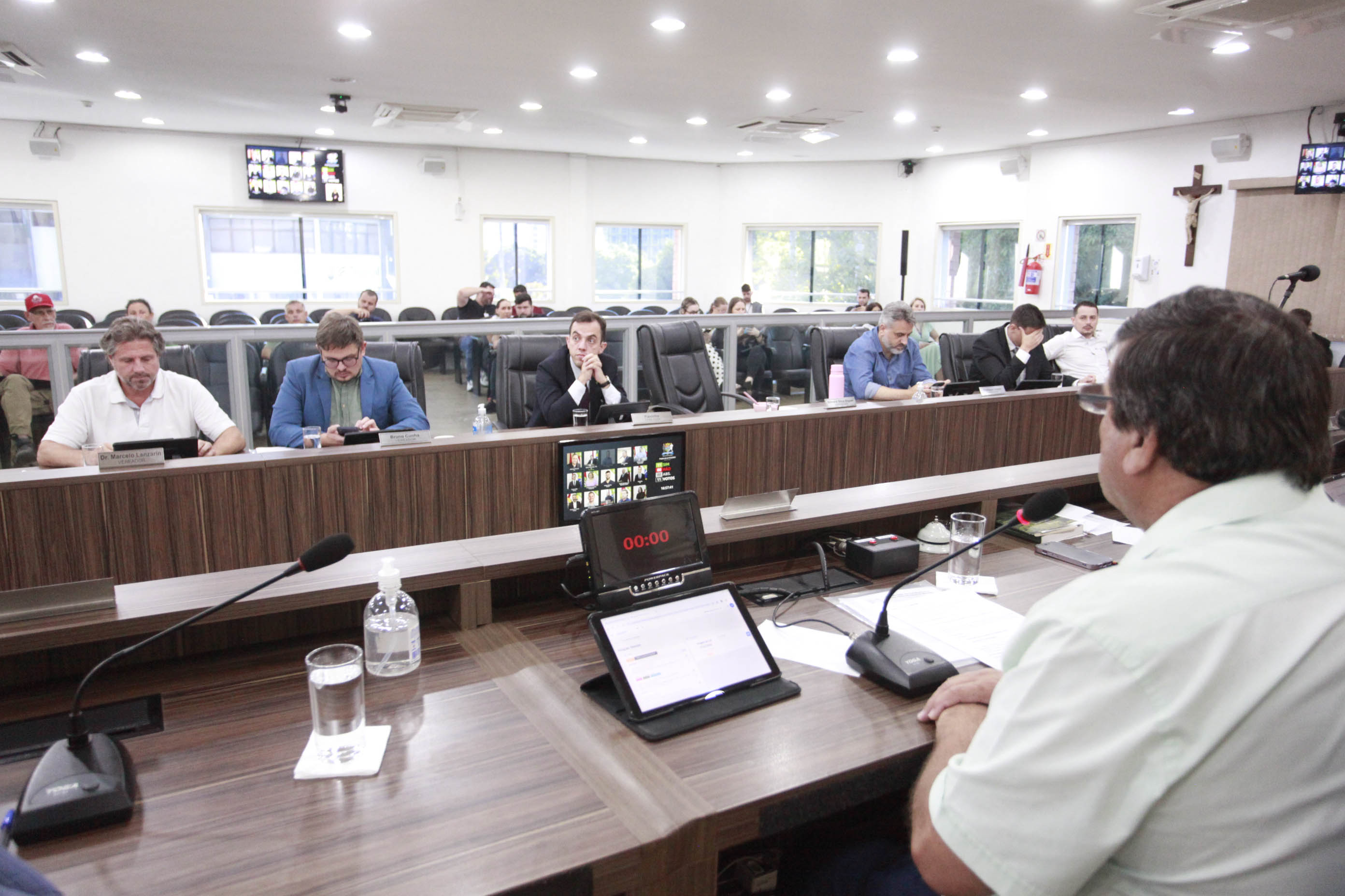 Confira os pronunciamentos dos vereadores na sessão desta terça-feira (11)