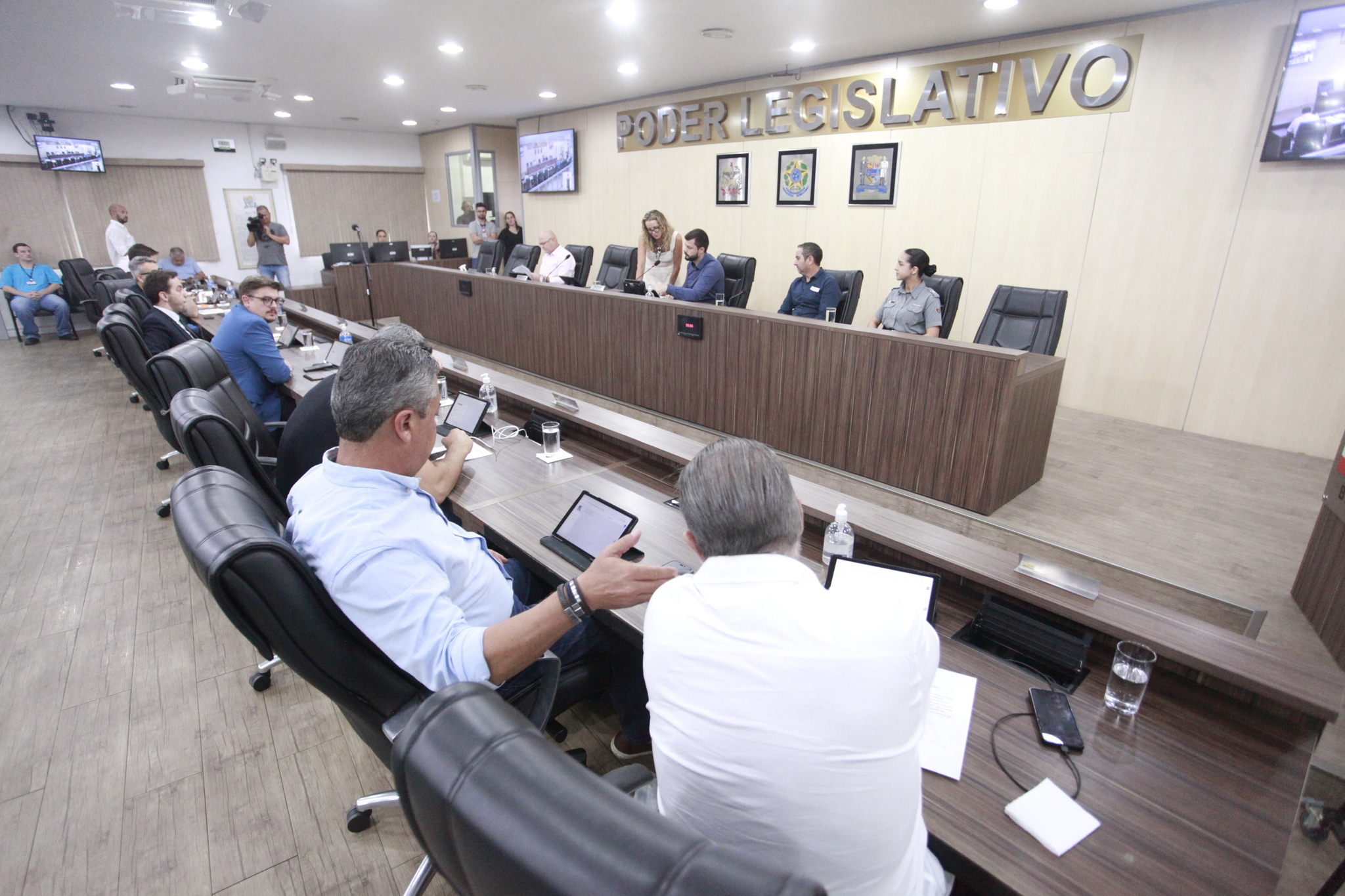 Confira a lista dos projetos e proposições aprovados na sessão desta quinta-feira (13)