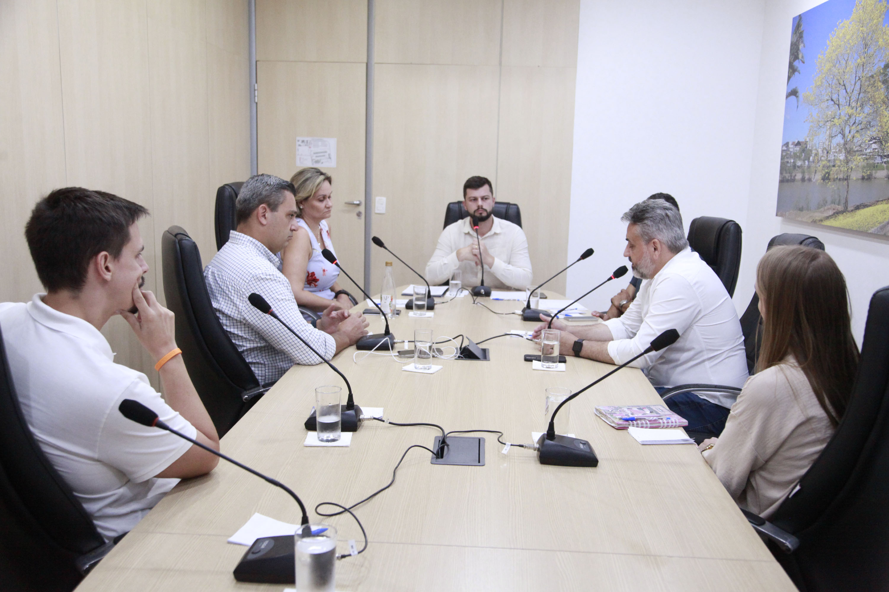 Comissão Especial da FURB define convidados e elenca documentos a serem apresentados pela universidade