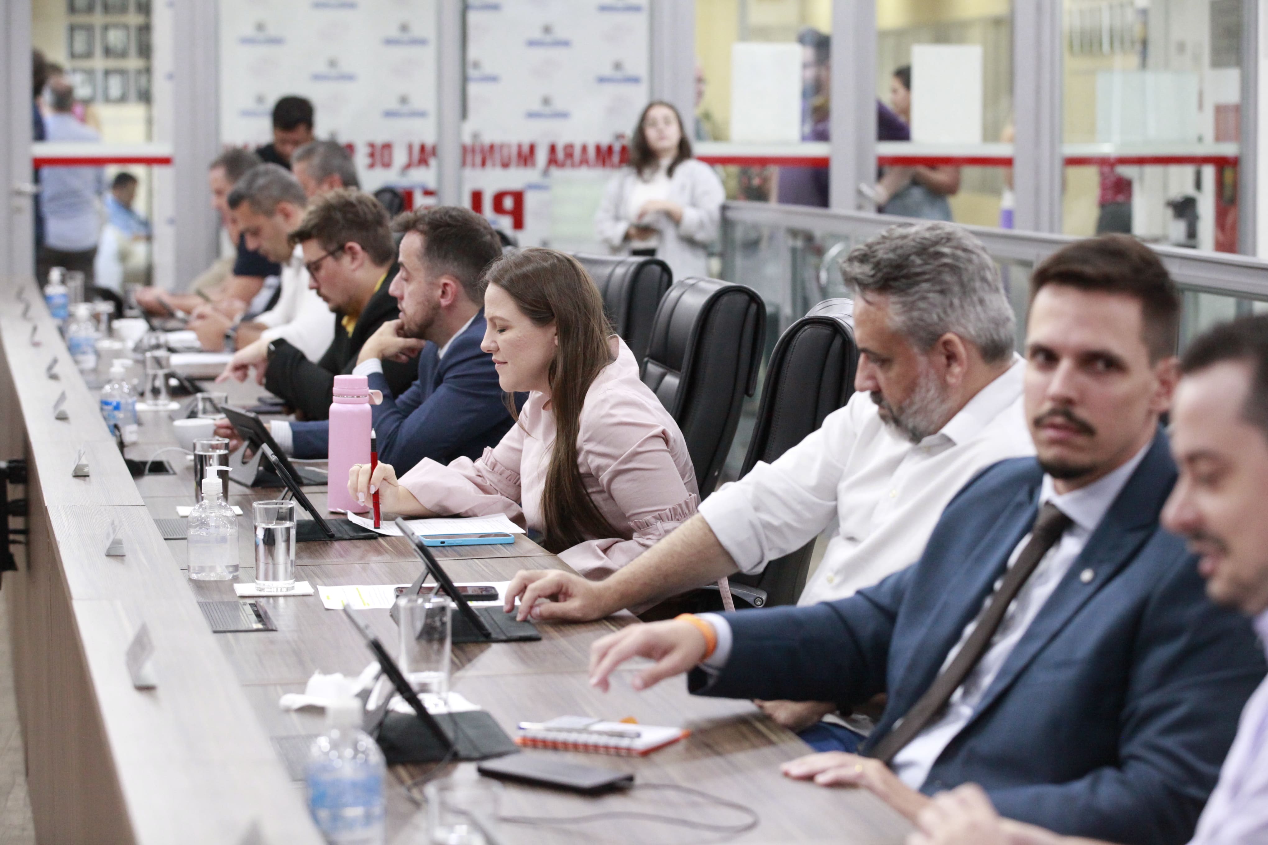 Câmara de Blumenau manda para arquivo projeto que criaria novos cargos comissionados